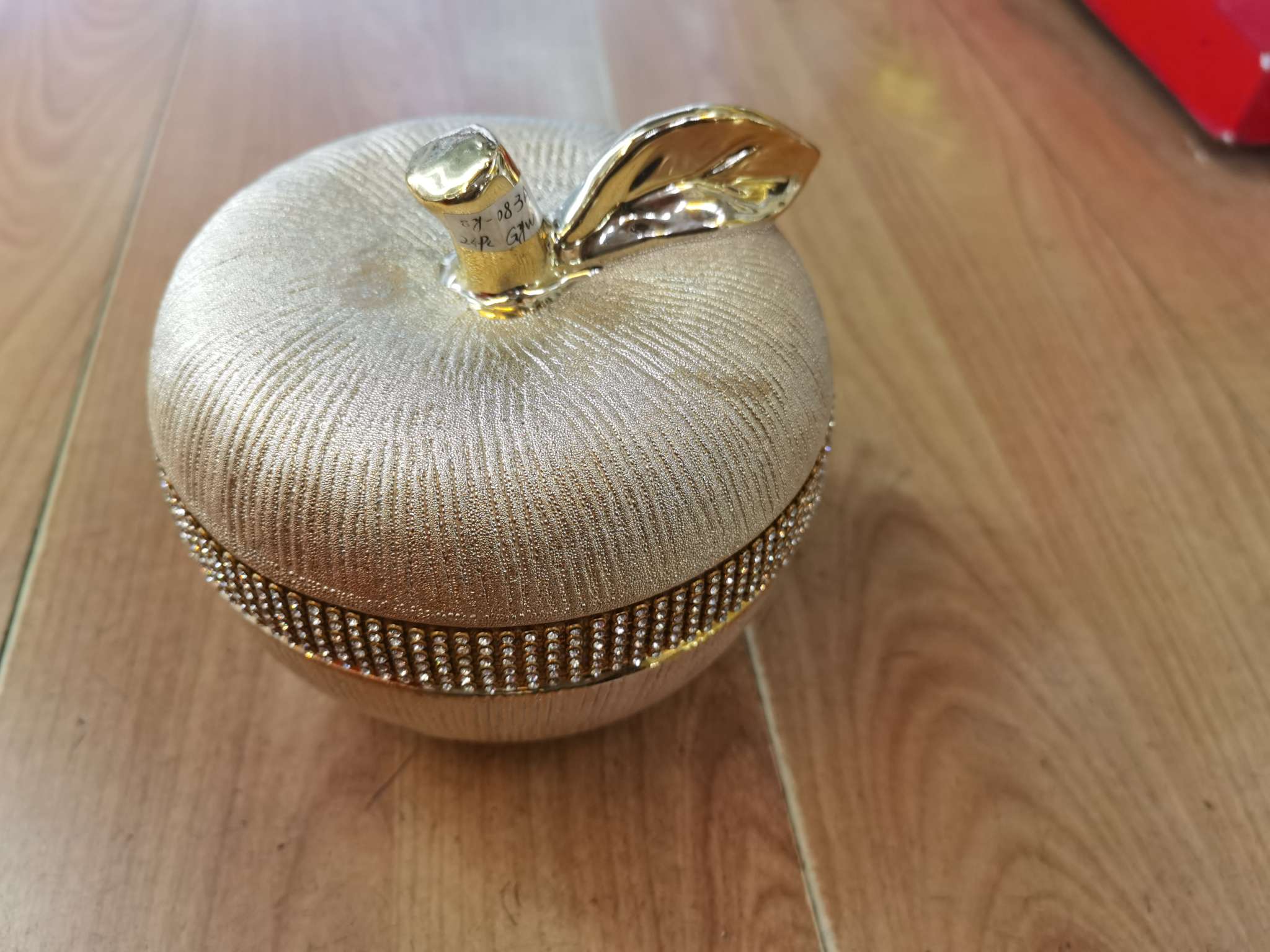 Ceramic apple