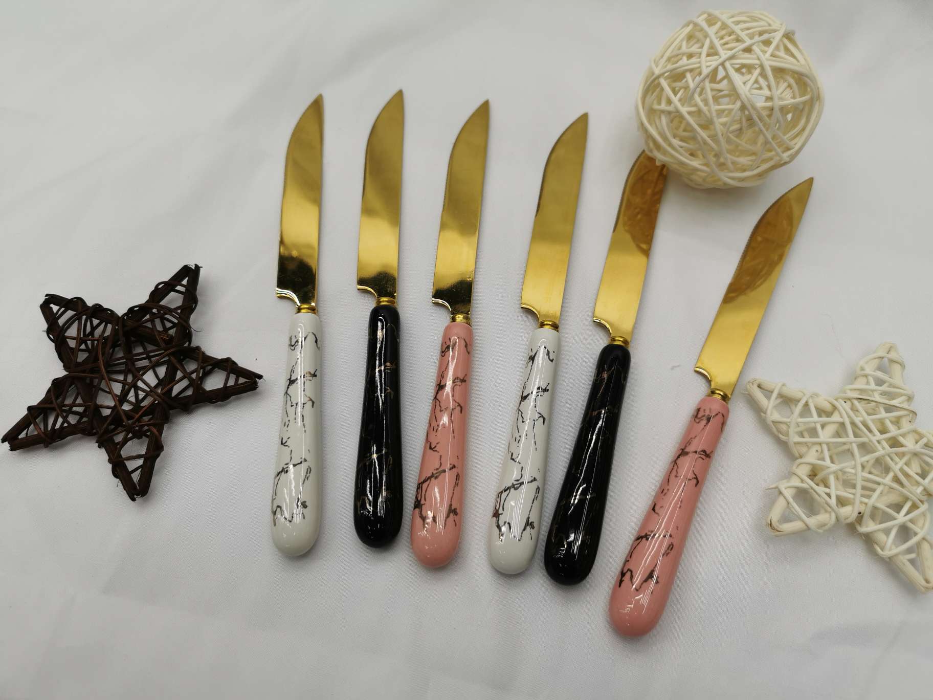 F4 titanium creative lovely steak knife ceramic handle home