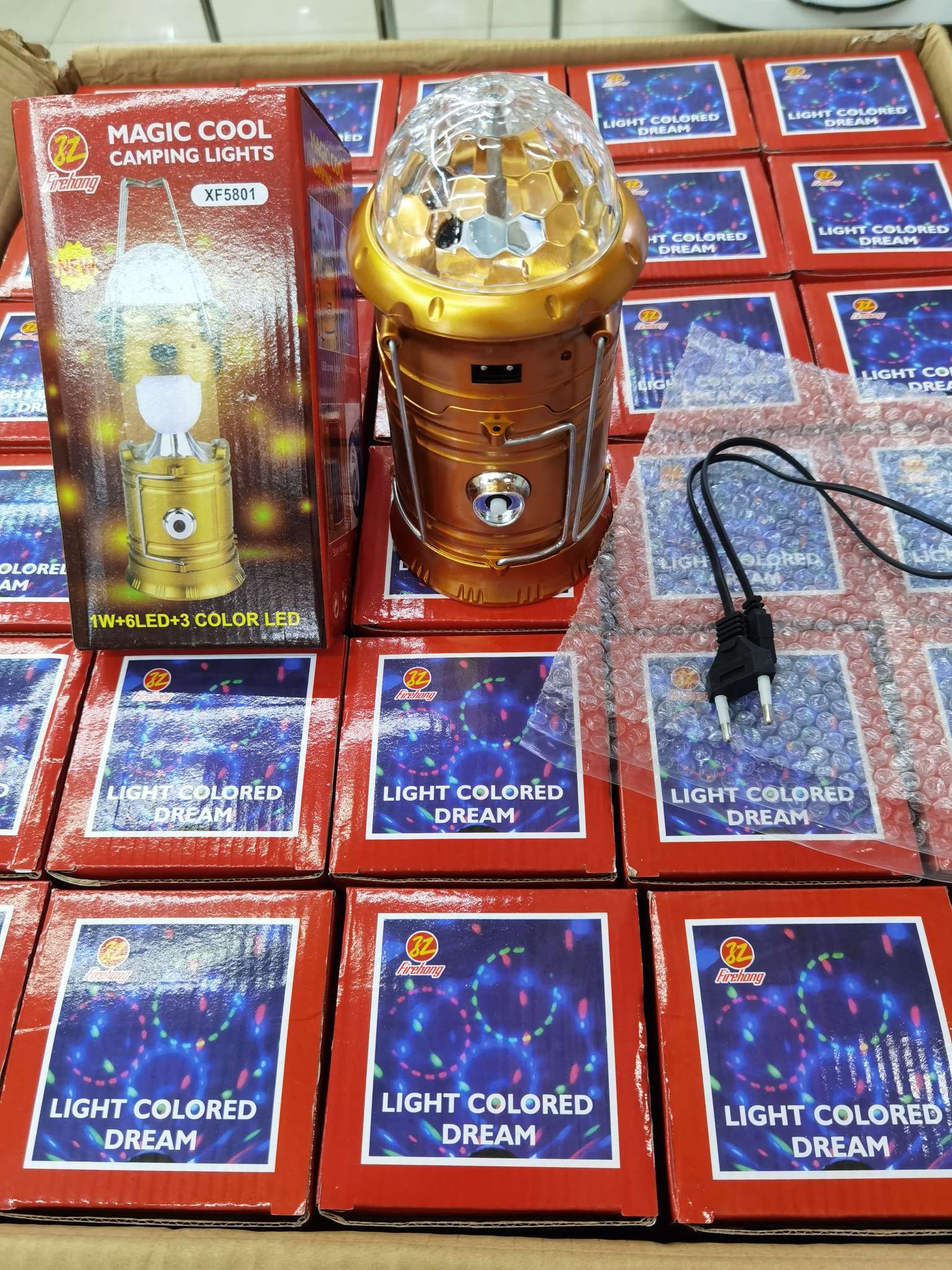 Retractable lantern Item Picture