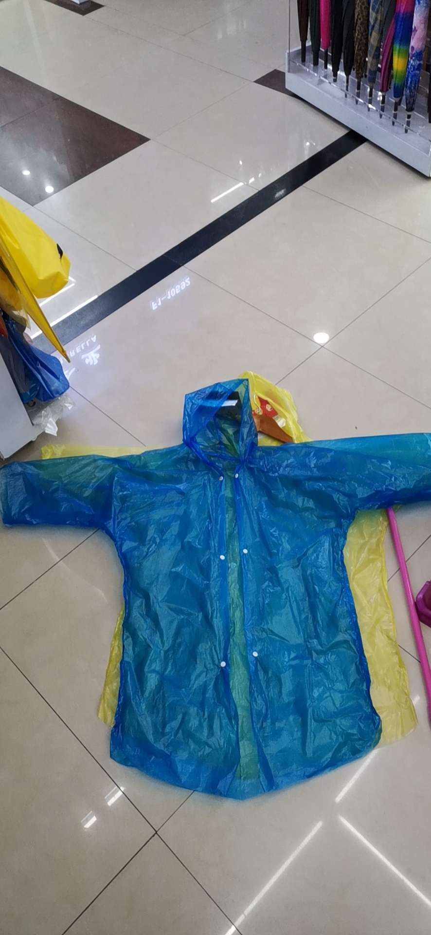 Children's disposable raincoats are withheld