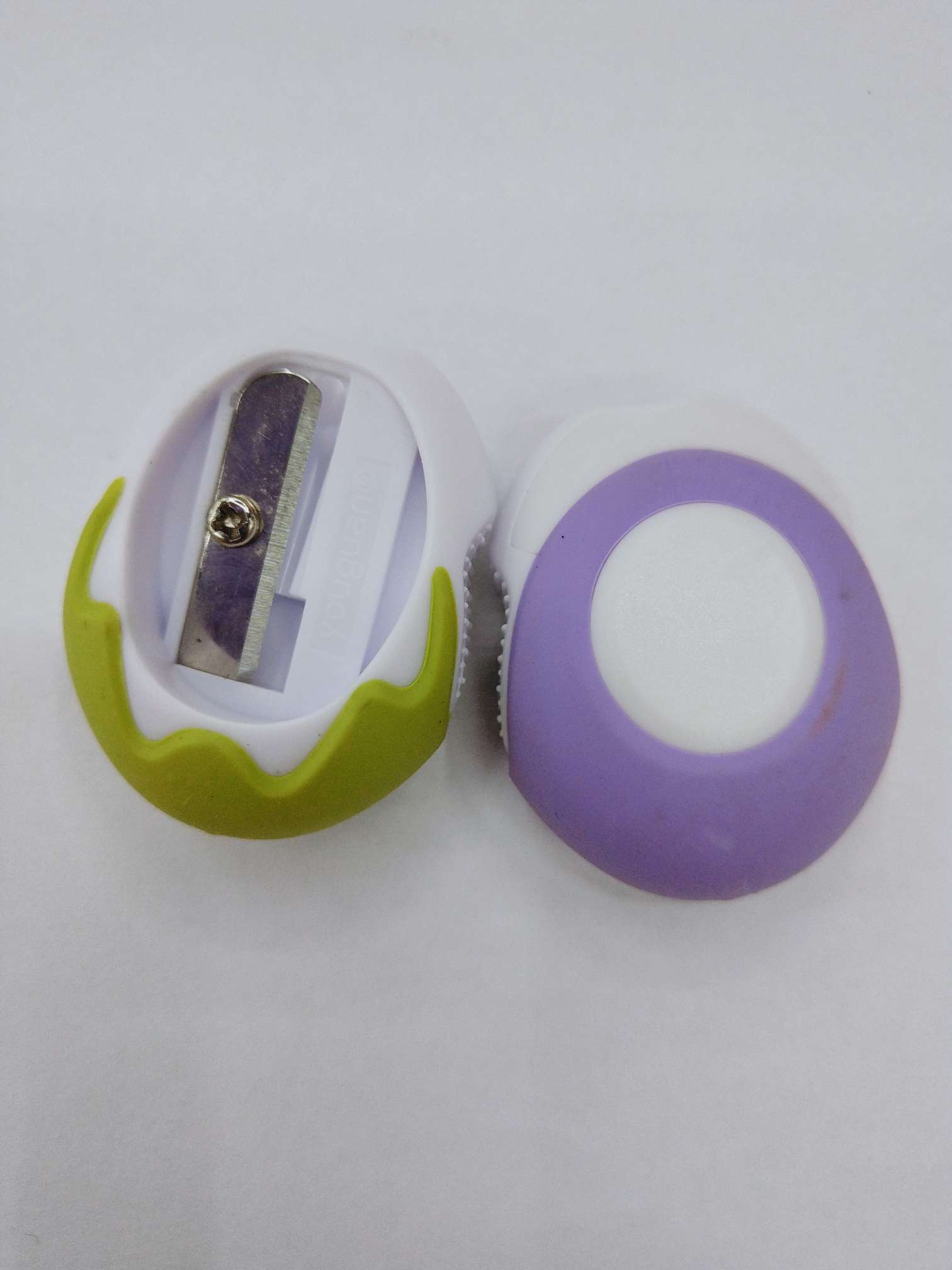 1303卷笔刀迷你削笔器儿童小学生用铅笔削笔刀便携式可爱金属小号随身简约削笔器小型素描彩铅转笔刀笔刨详情图1