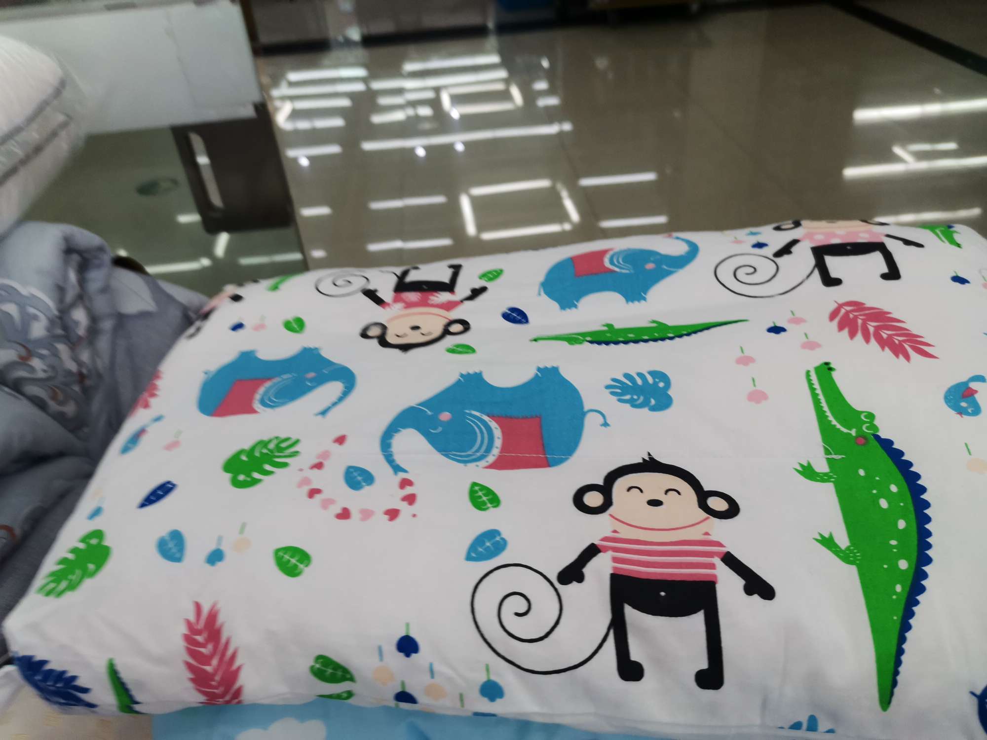 Imported Cotton Feather Pillow details Picture