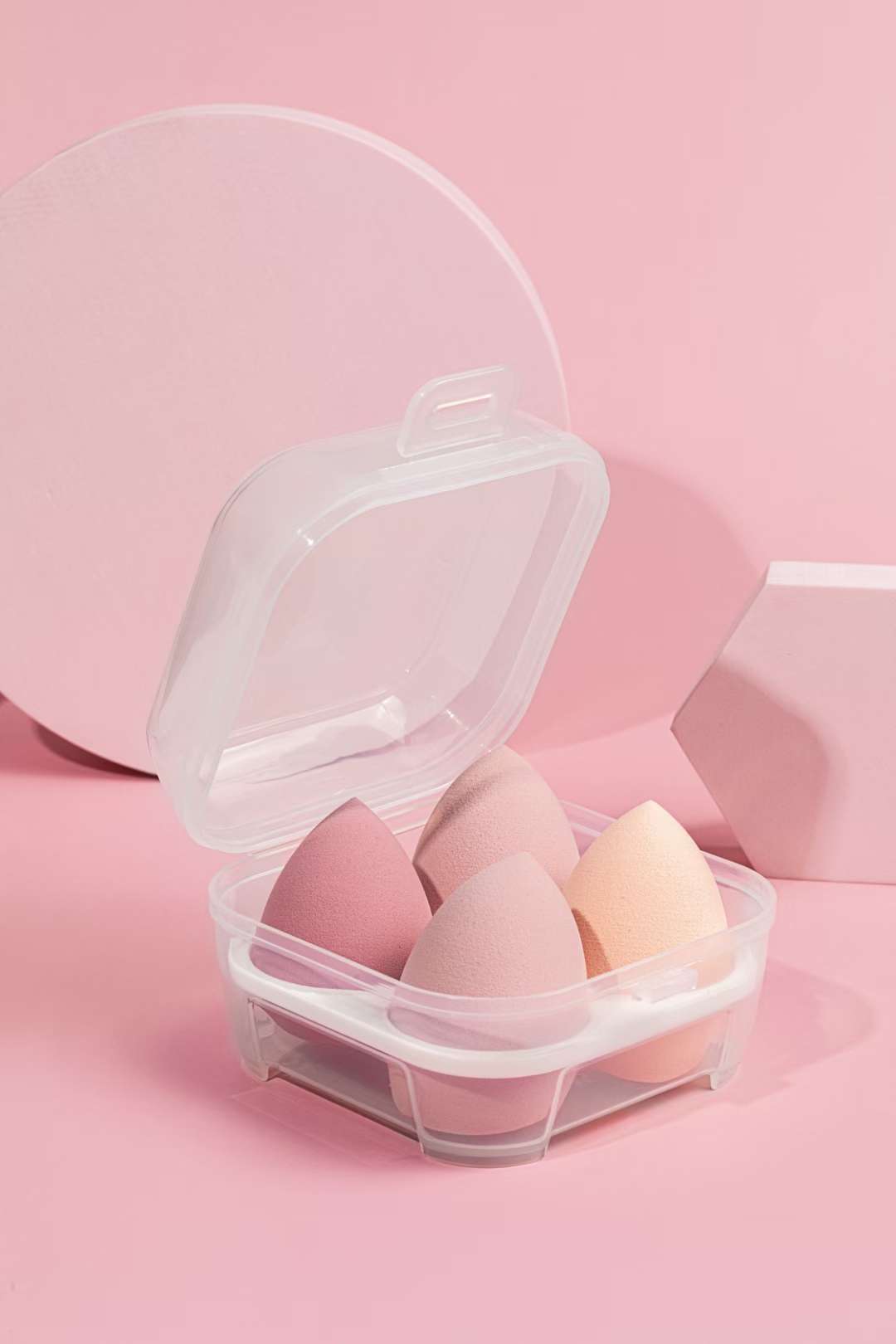 1 piece of new dust-proof covered beauty egg box, makeup ball, makeup egg storage rack, powder puff, sponge desktop storage box. No makeup egg, 1 piece full figure