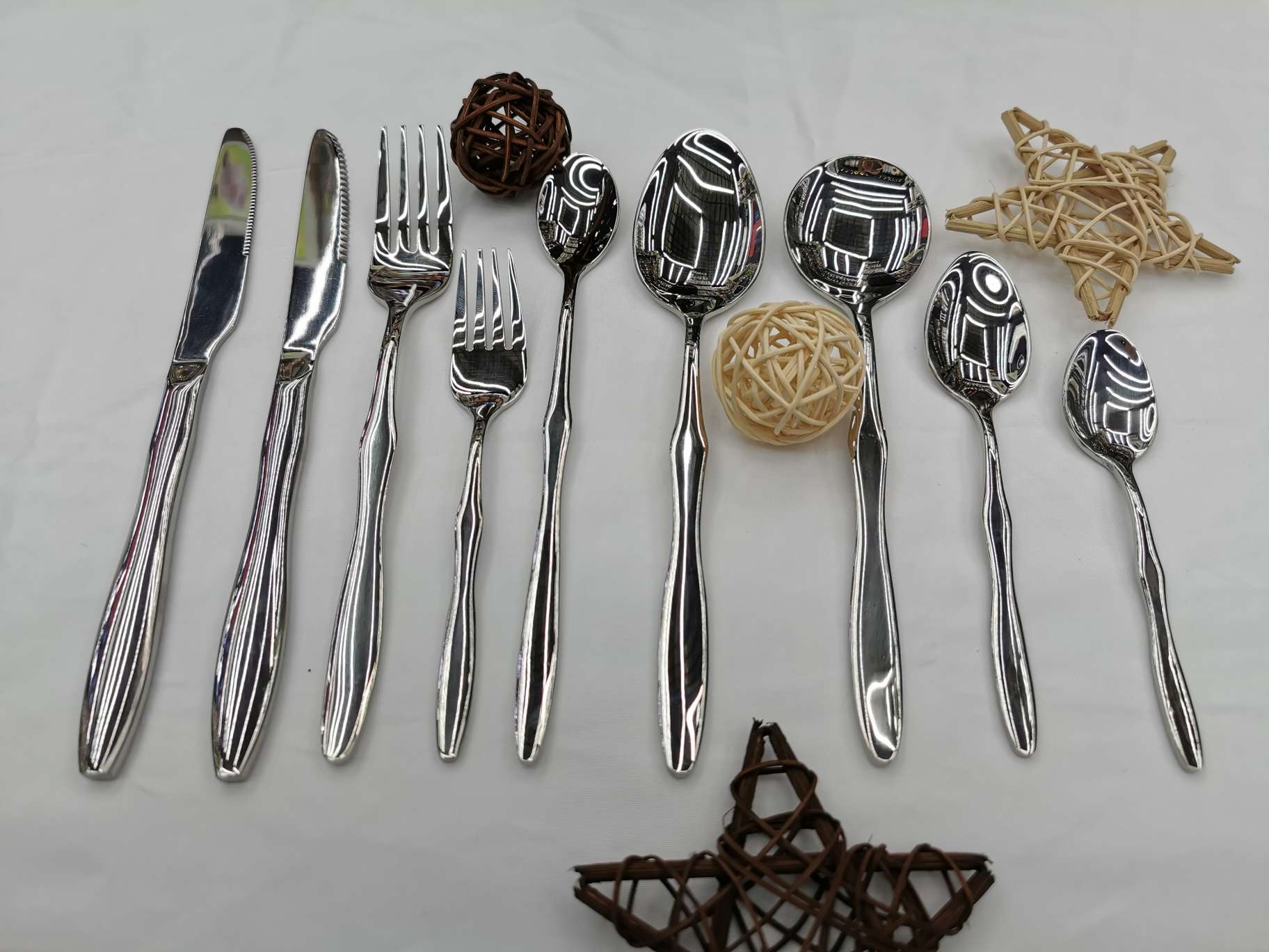 WD201 Stainless steel gourd handle nine-piece set of Western tableware knives and forks Full set of knives and forks spoon ice spoon coffee spoon nine-piece set of steak knives and forks plate set home