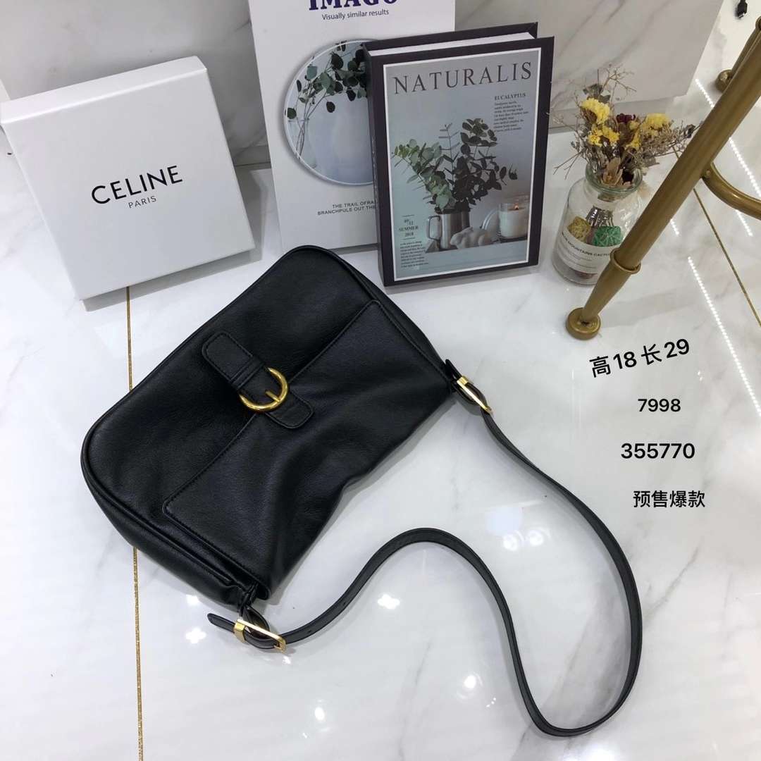 7998 Fashionable women's bag Application Scenario