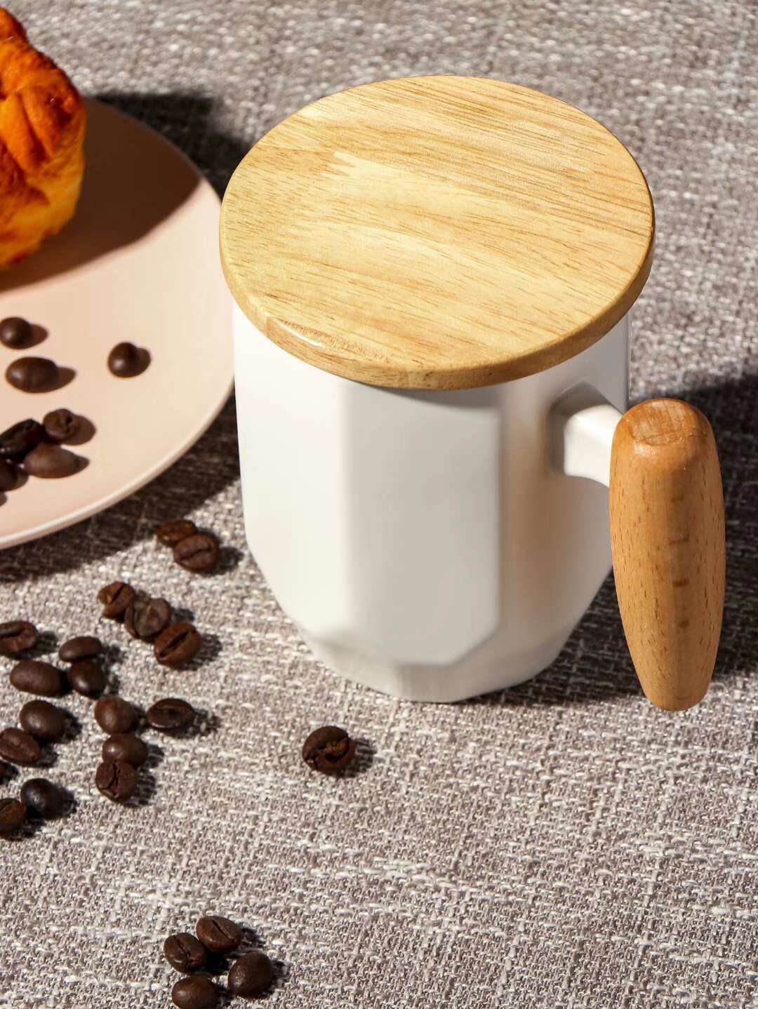 SJ1363-1 428ml White matte glazed porcelain wooden lid leak-proof silicone with wooden handle Ceramic cup Bone China detail image 5