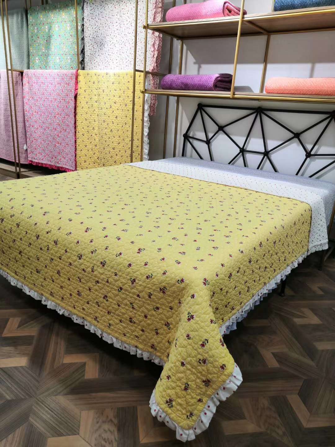 All-Cotton Multipurpose Blanket Application Scenario