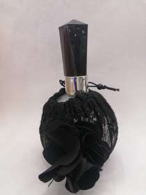Black yarn glass perfume bottle