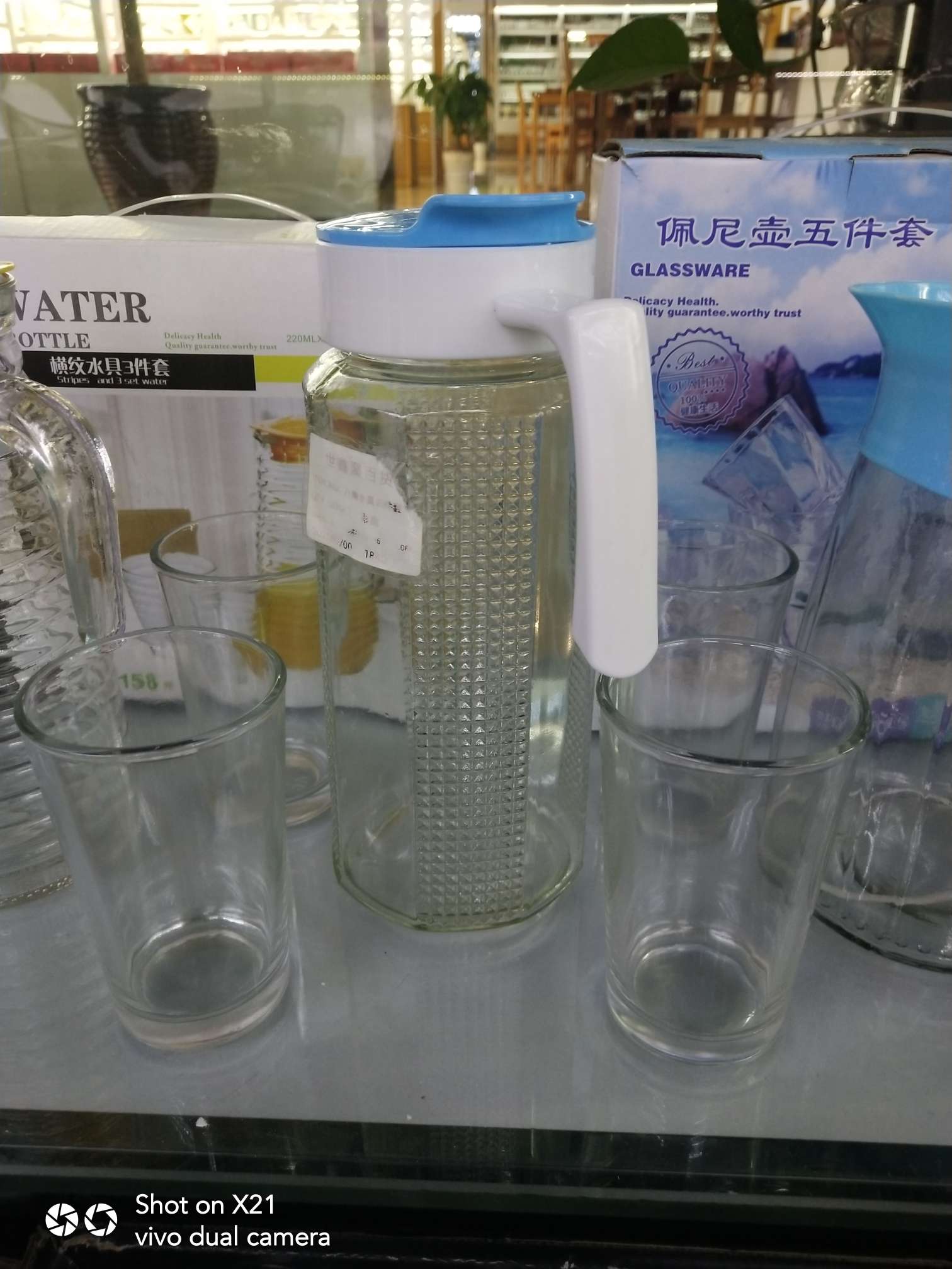 Glass water kettle, one kettle with four cups, octagonal water cups