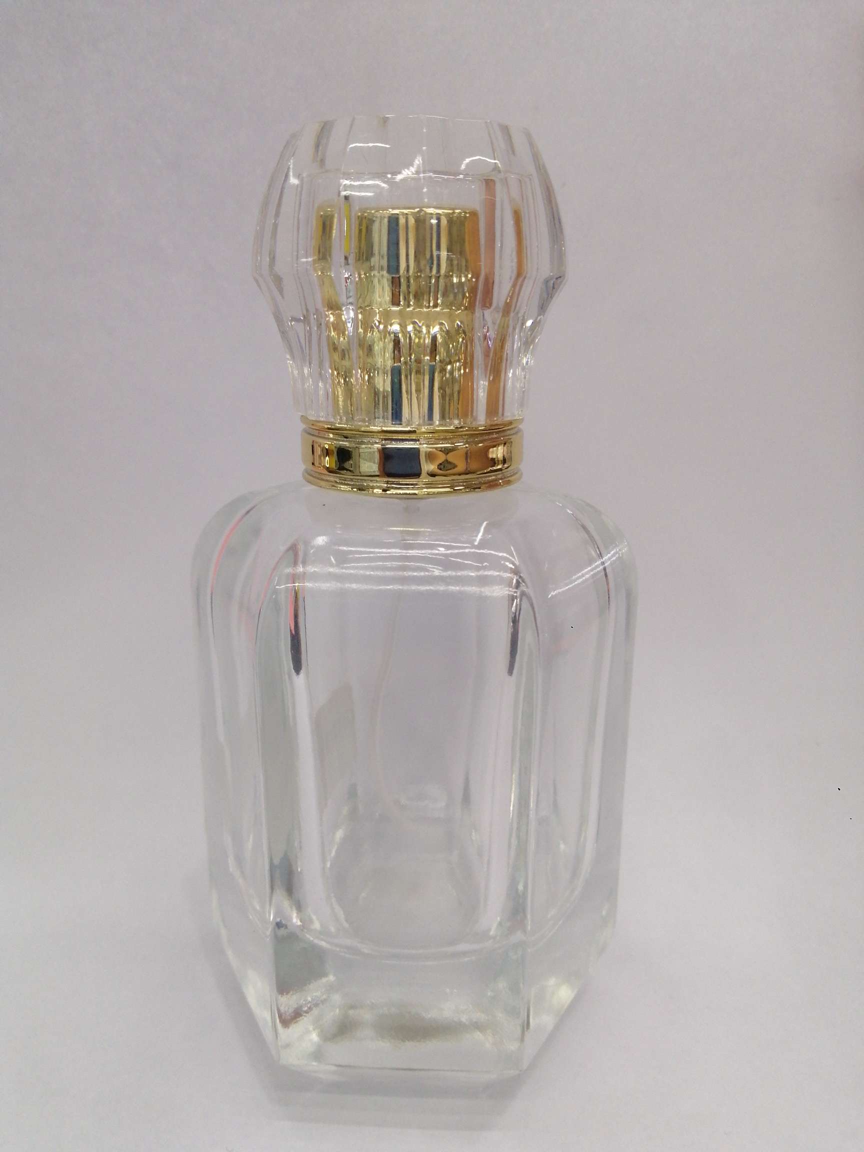 Perfume bottle transparent glass diamond