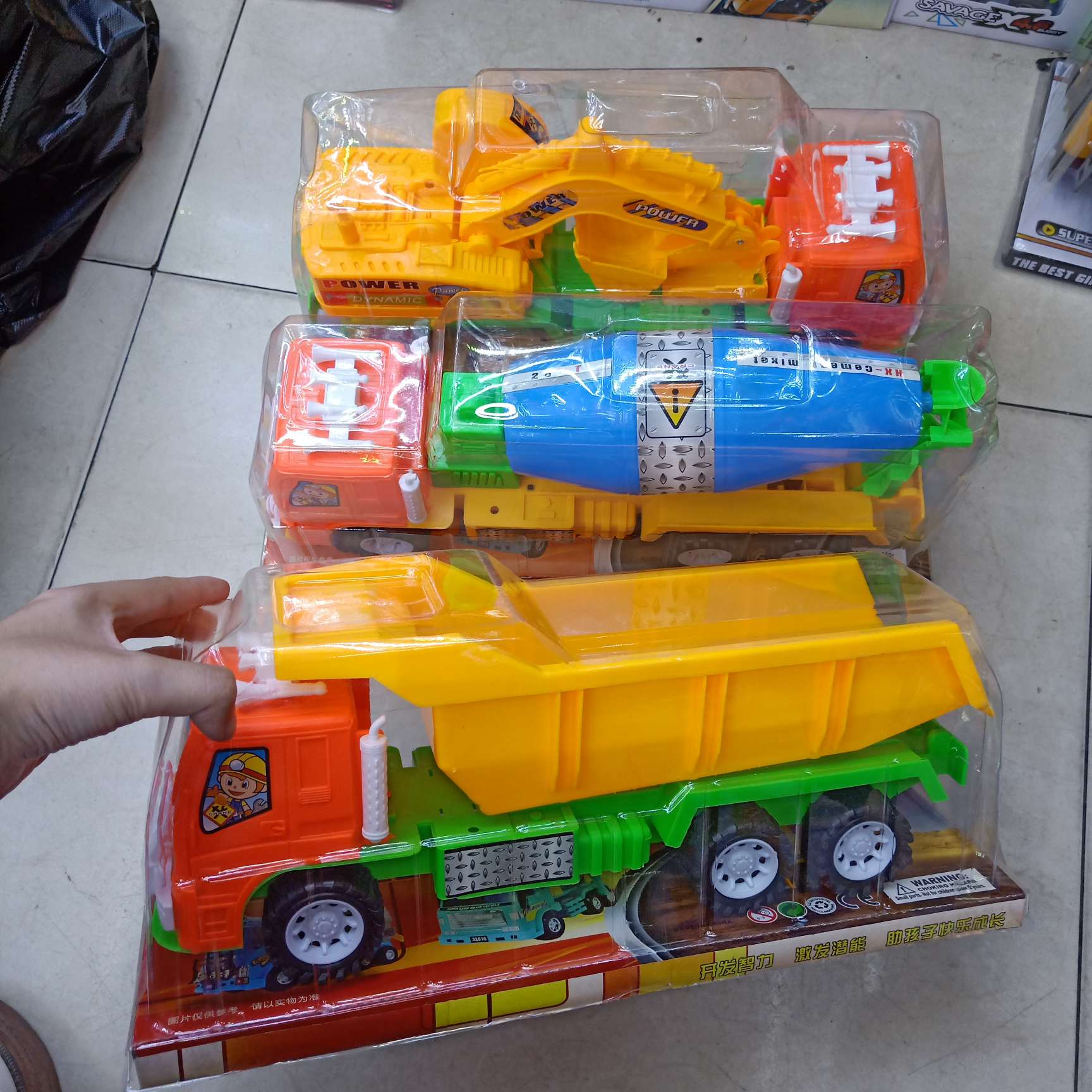 P罩工程车 挖机 搅拌机 斗车 渣土车细节图