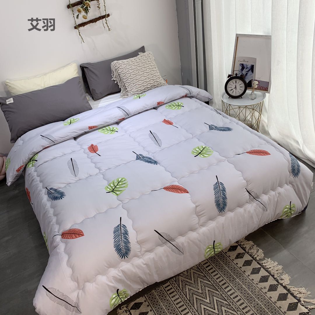 Ground Silk Winter Quilt undefined
