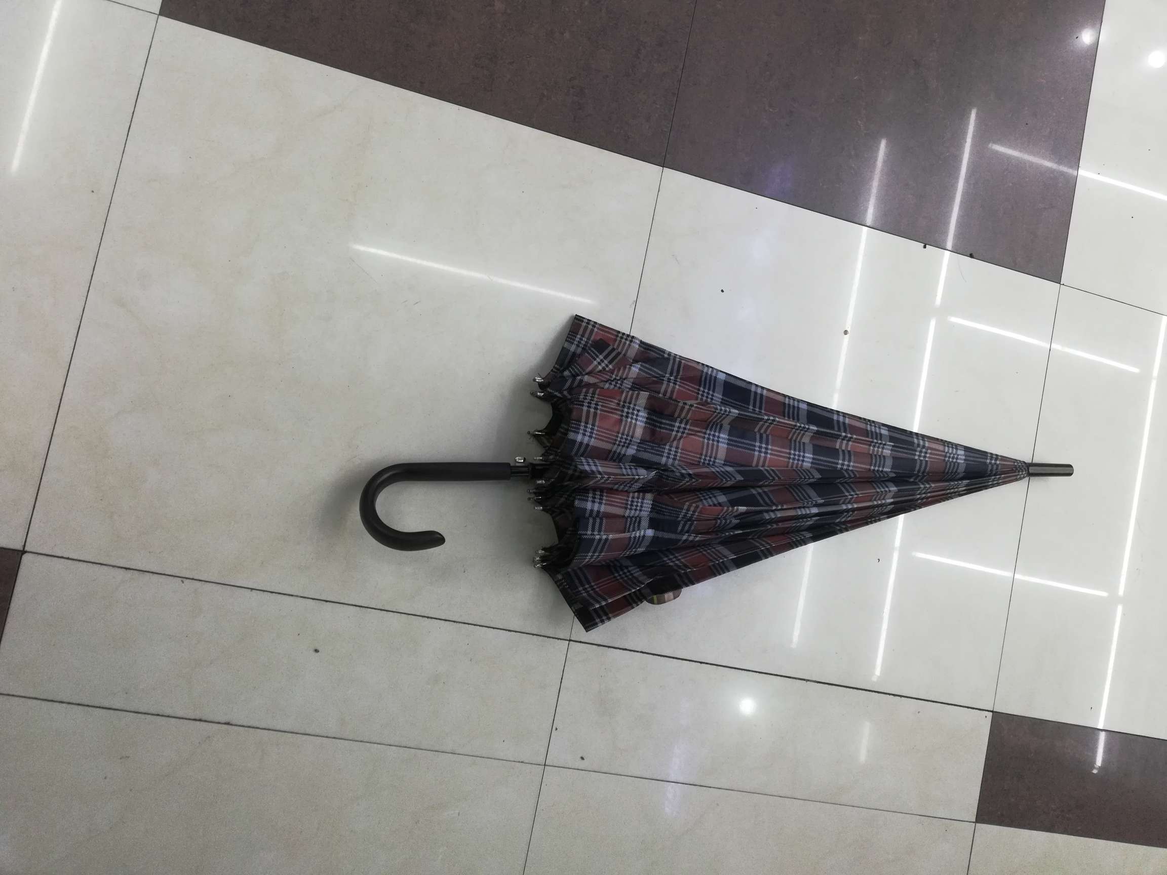 鸭嘴柄伞细节图