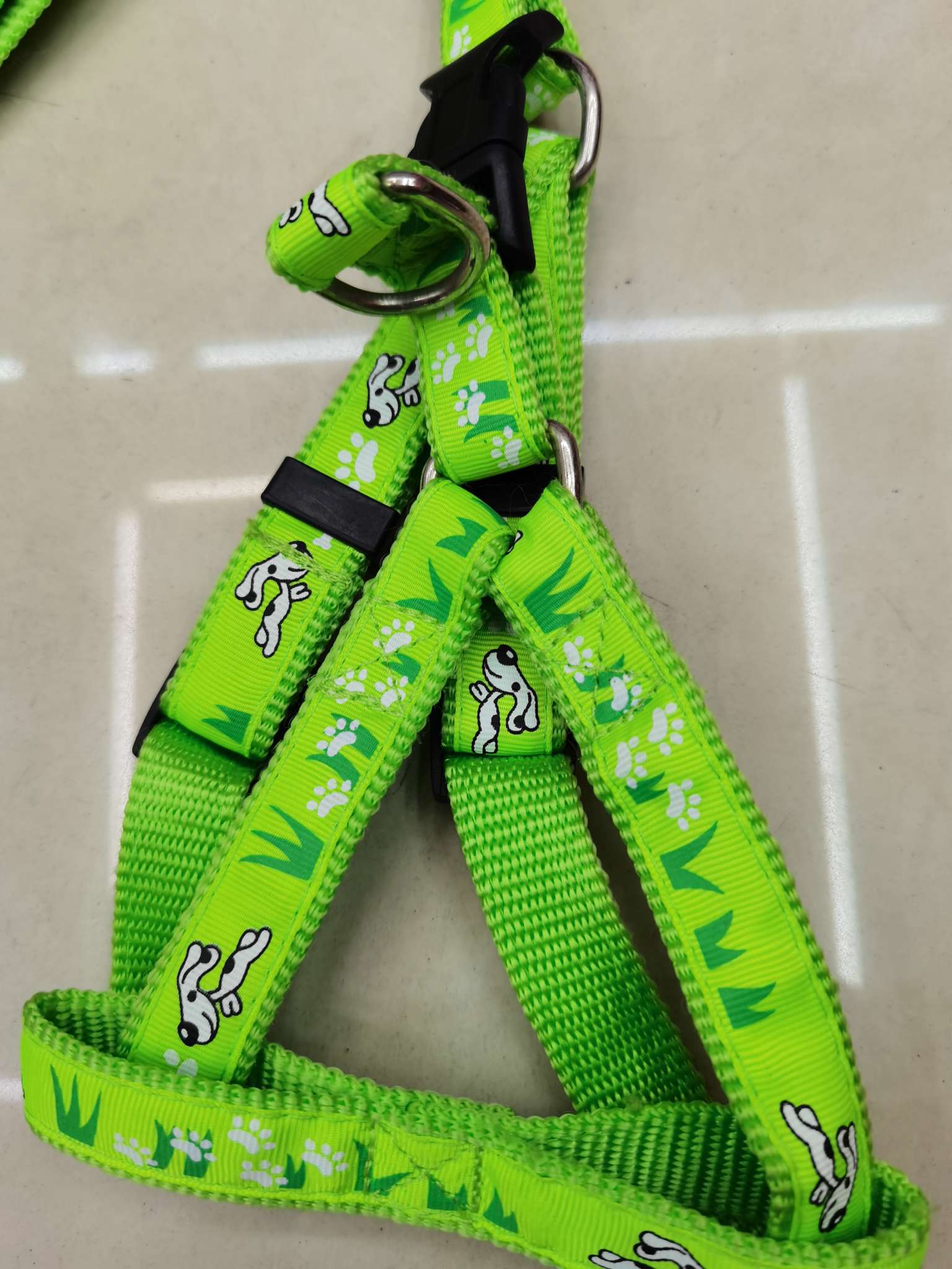 宠物狗狗用品胸背带/宠物衣服用品/宠物/宠物牵引绳带/宠物装饰产品图