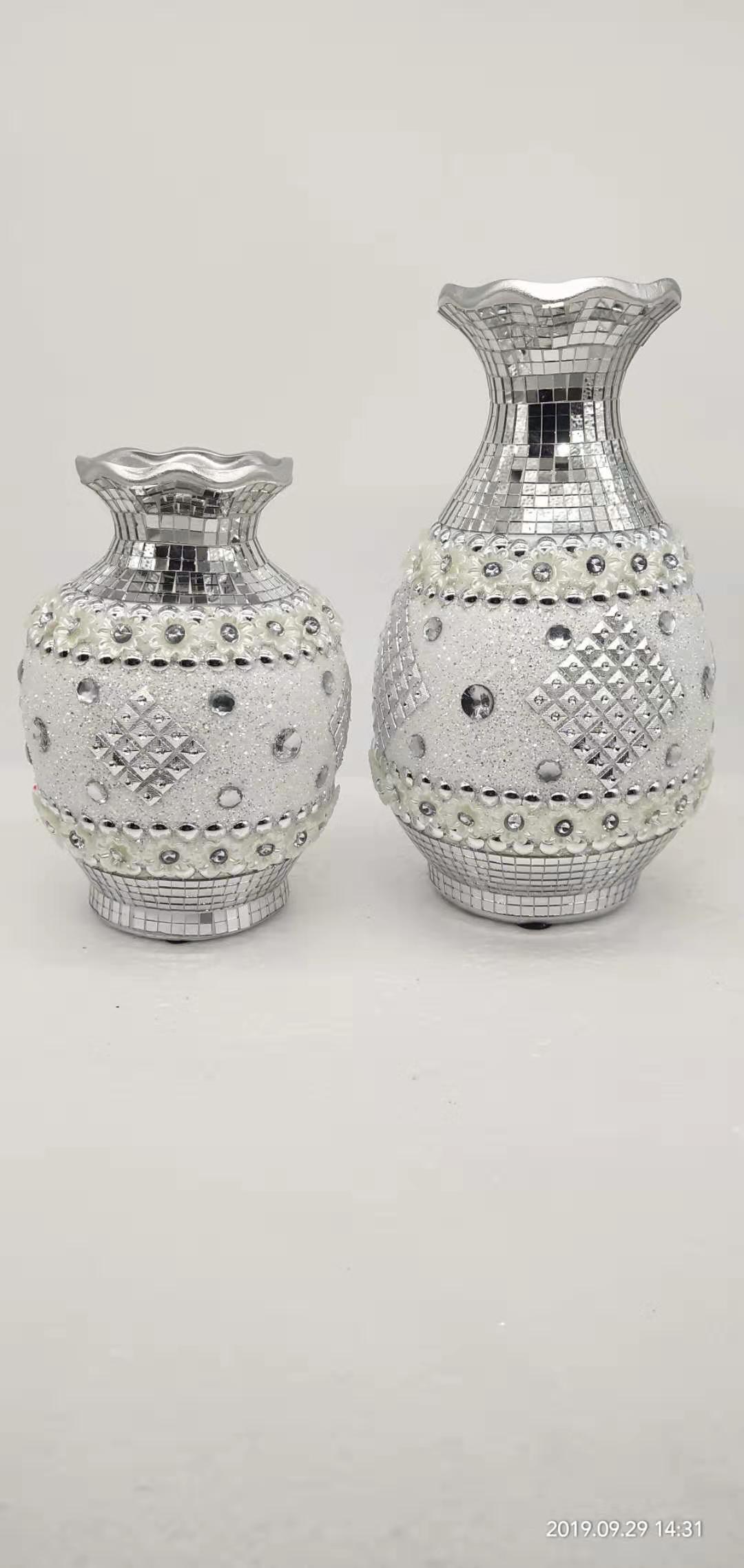 Hand-beaded ceramic vase flower arrangement thumbnail