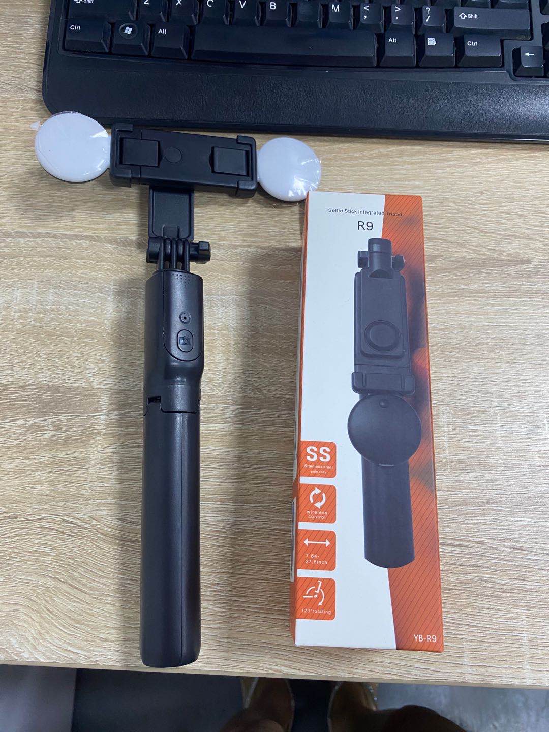 拍照杆三脚架带补光灯