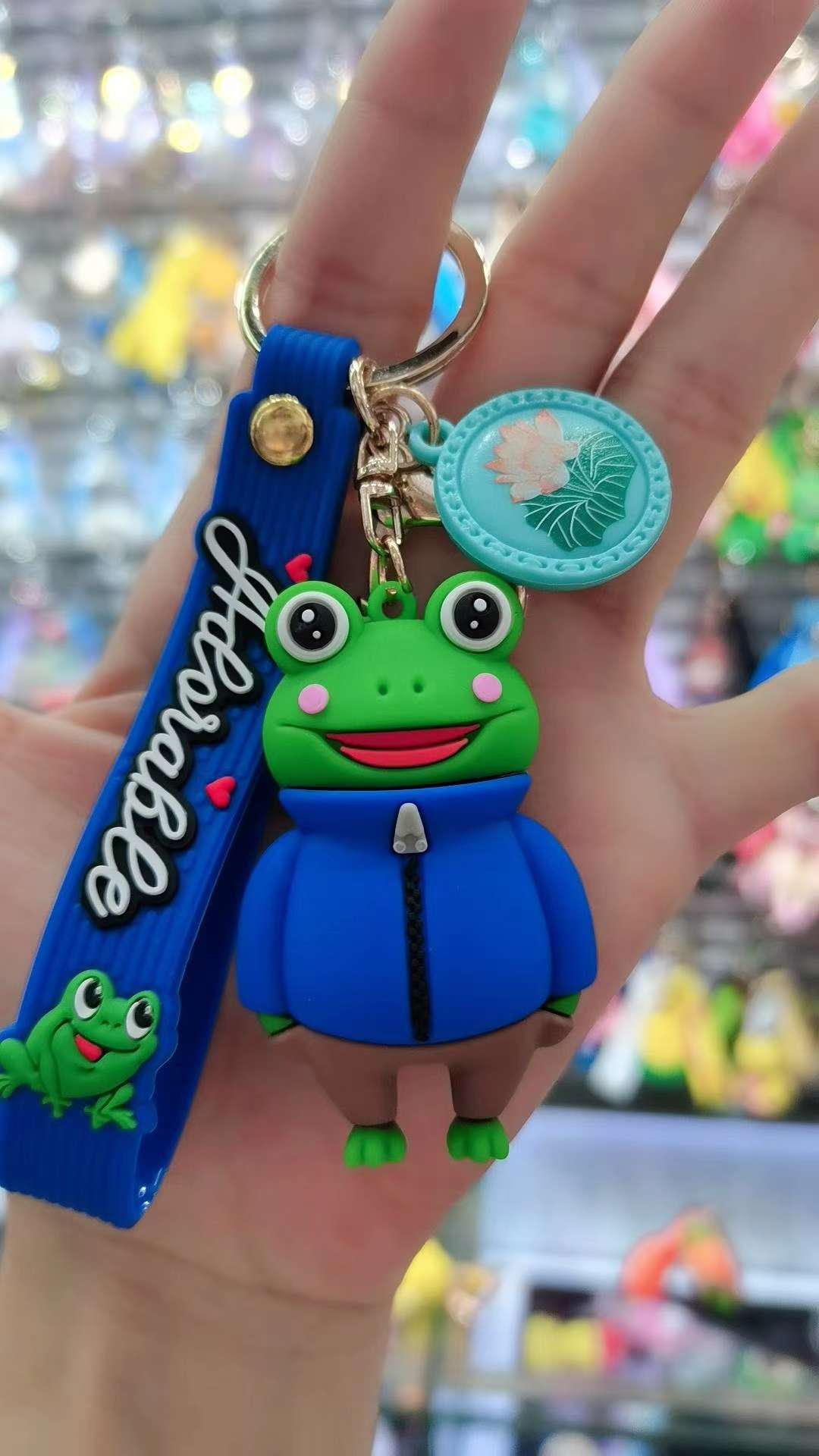 Cartoon and anime frog keychains, couple keychains, bag hanging buttons details Picture