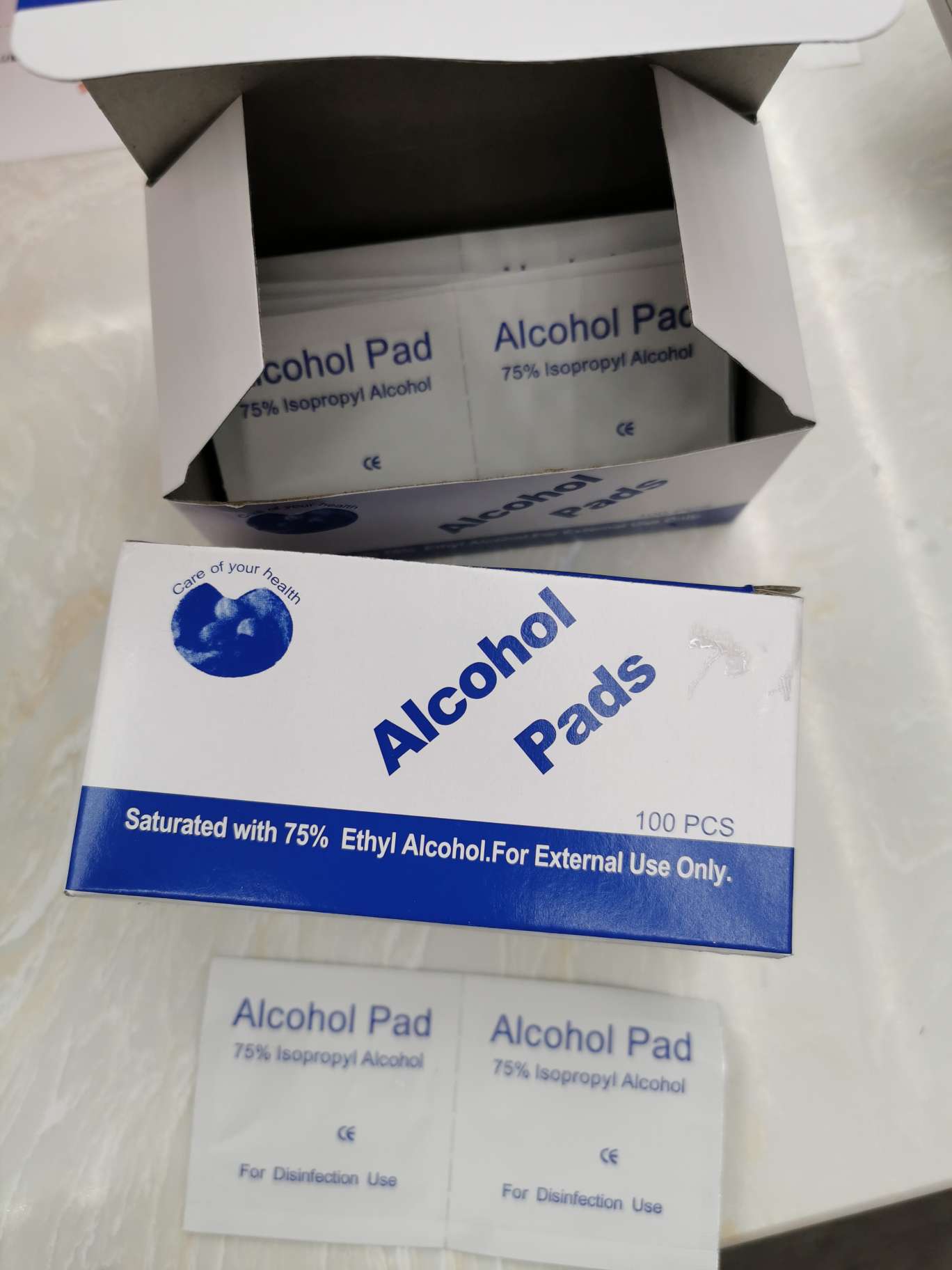 1 piece of alcohol wipes, sterilized, one piece in a bag, 100 pieces in a box, 100 boxes