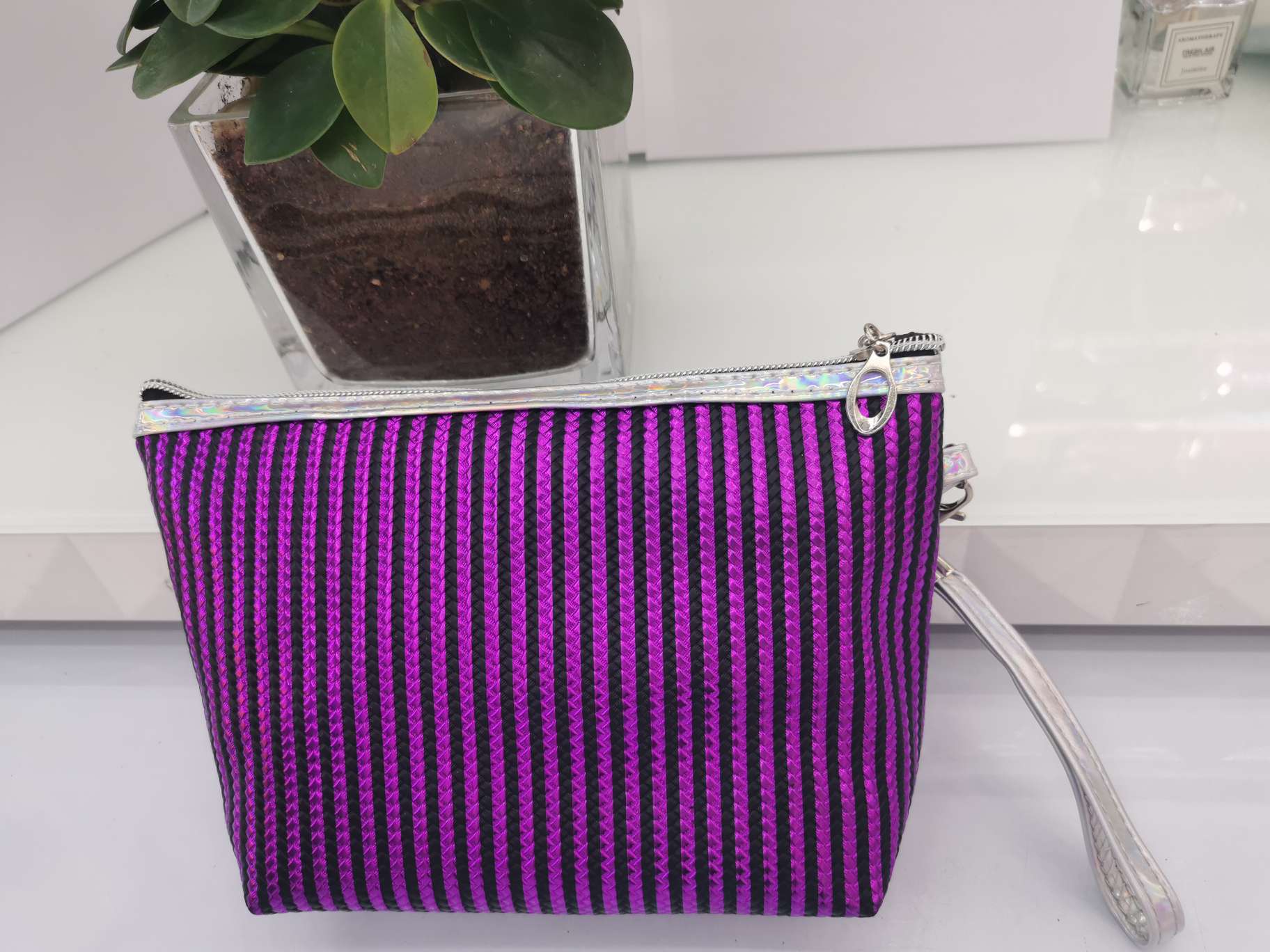 韩版时尚2020年新款手拿包洗漱包化妆包详情图7