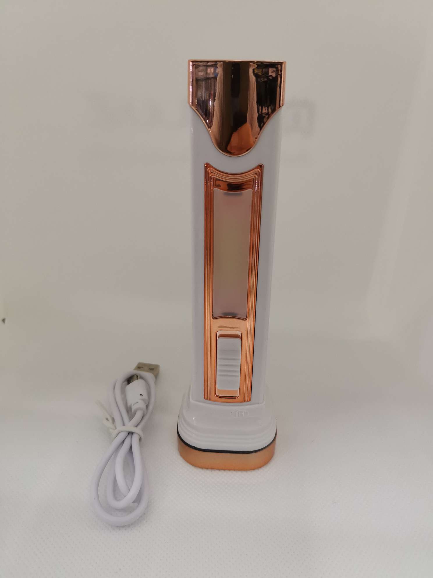2020 Charge with solar flashlight