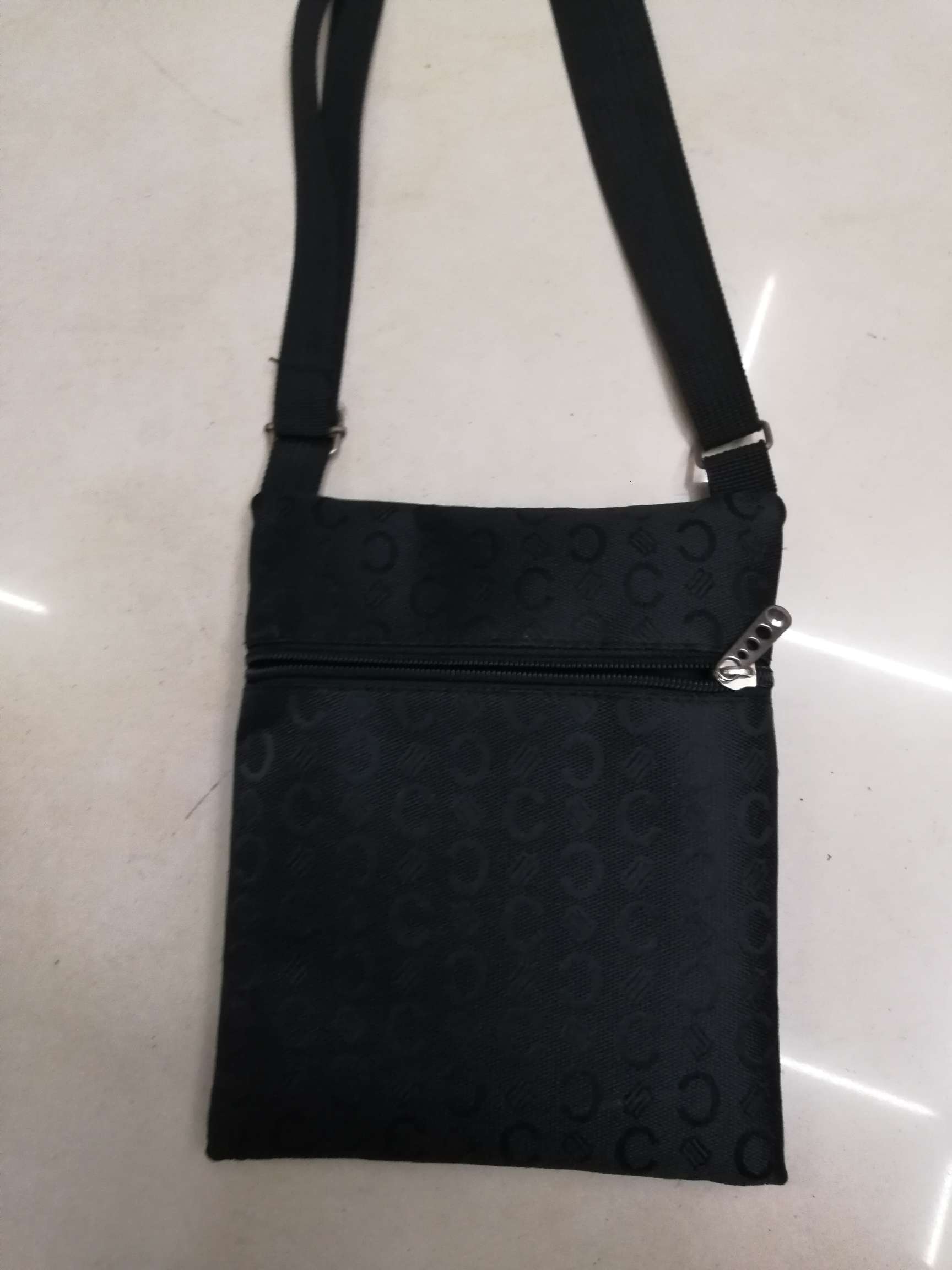 Men's and women's crossbody bags, mobile phone bags, cash register business bags, coin purses and card cases details Picture