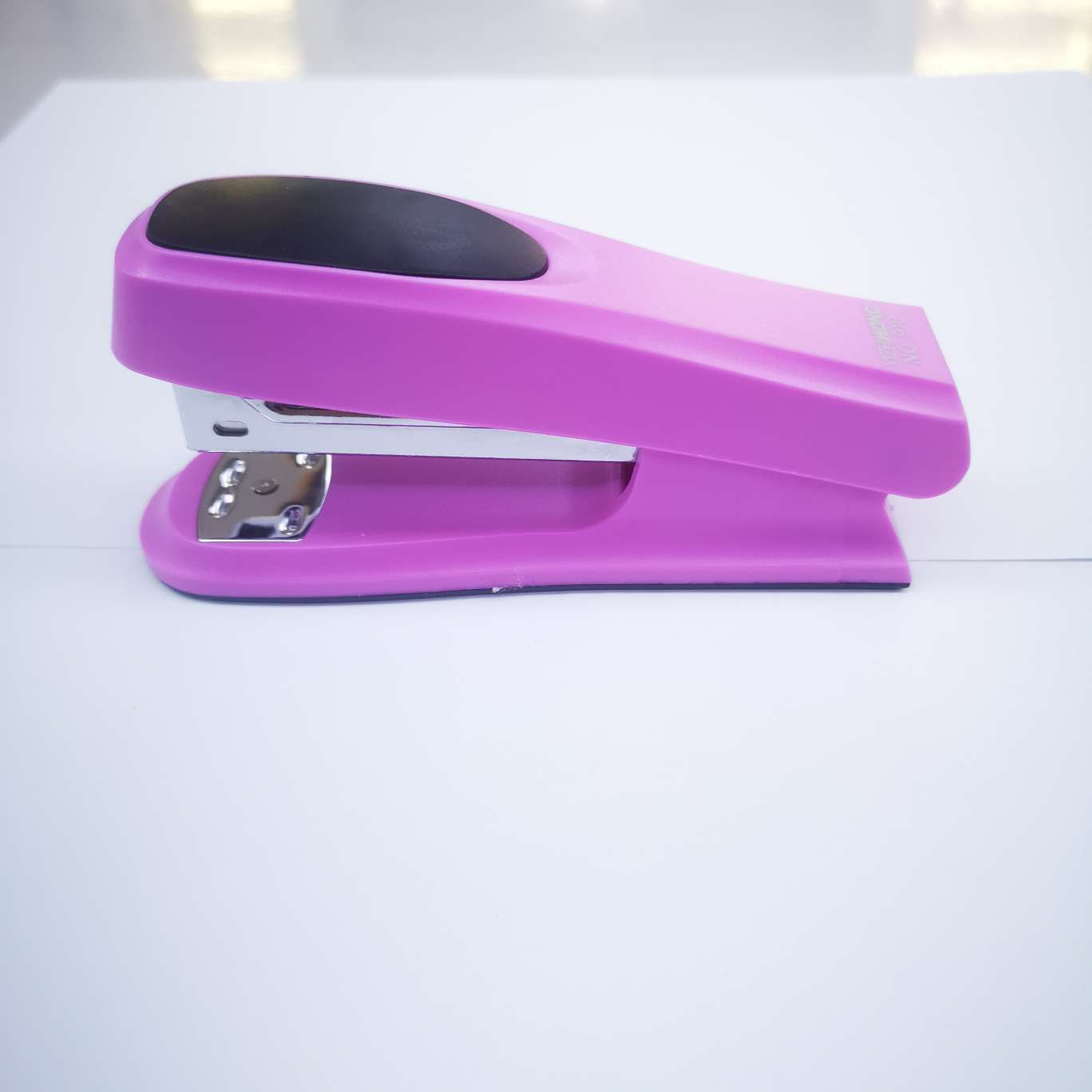 Yizhi King 910 stapler, factory direct sales and wholesale, can order 20 sheets of paper. detail image 4