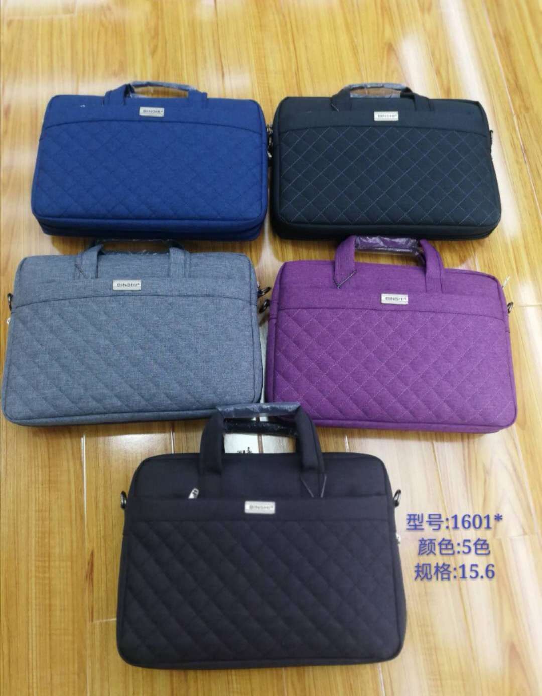 Computer bag... details Picture