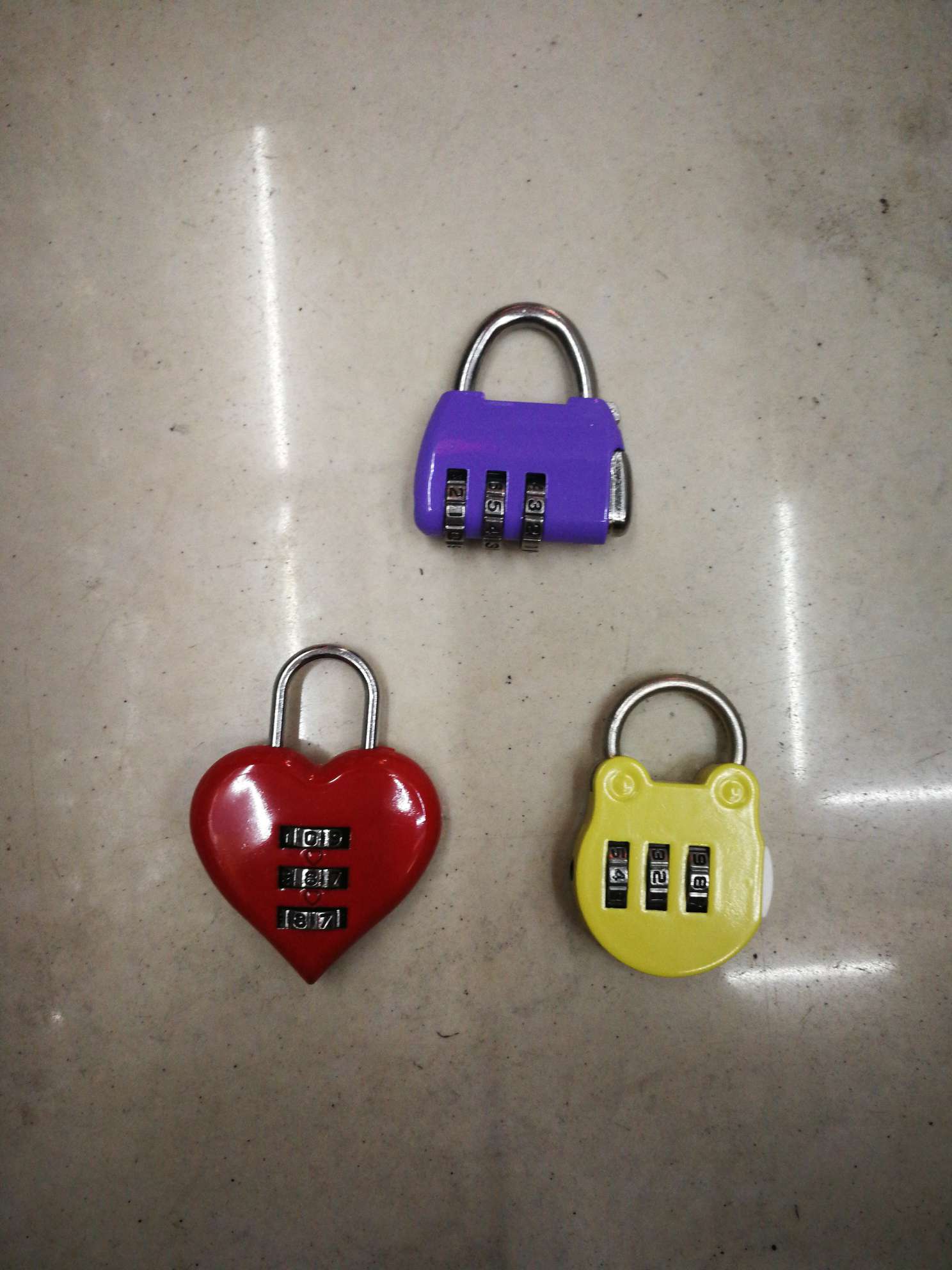 Combination lock thumbnail