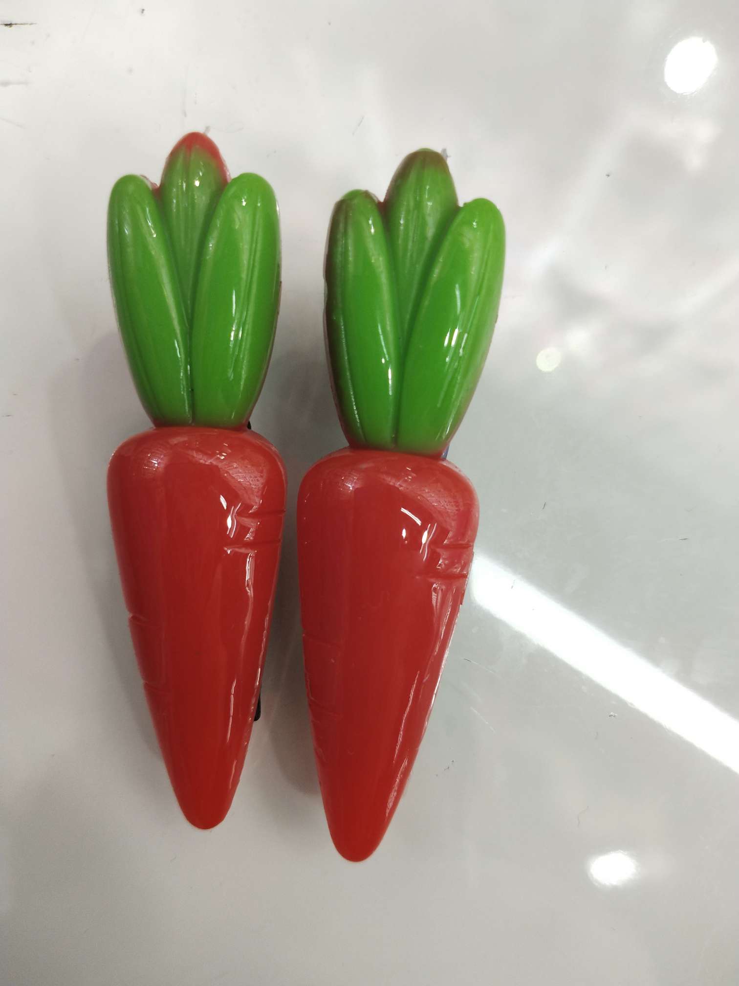 红罗卜压夹