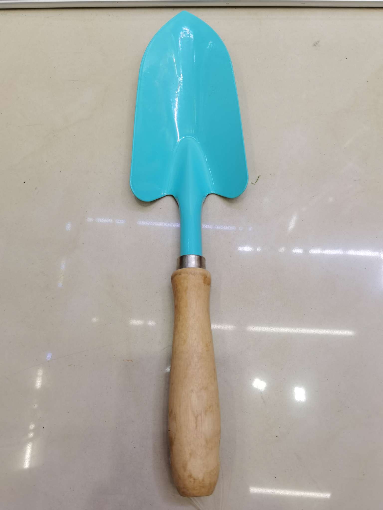 Garden spade thumbnail