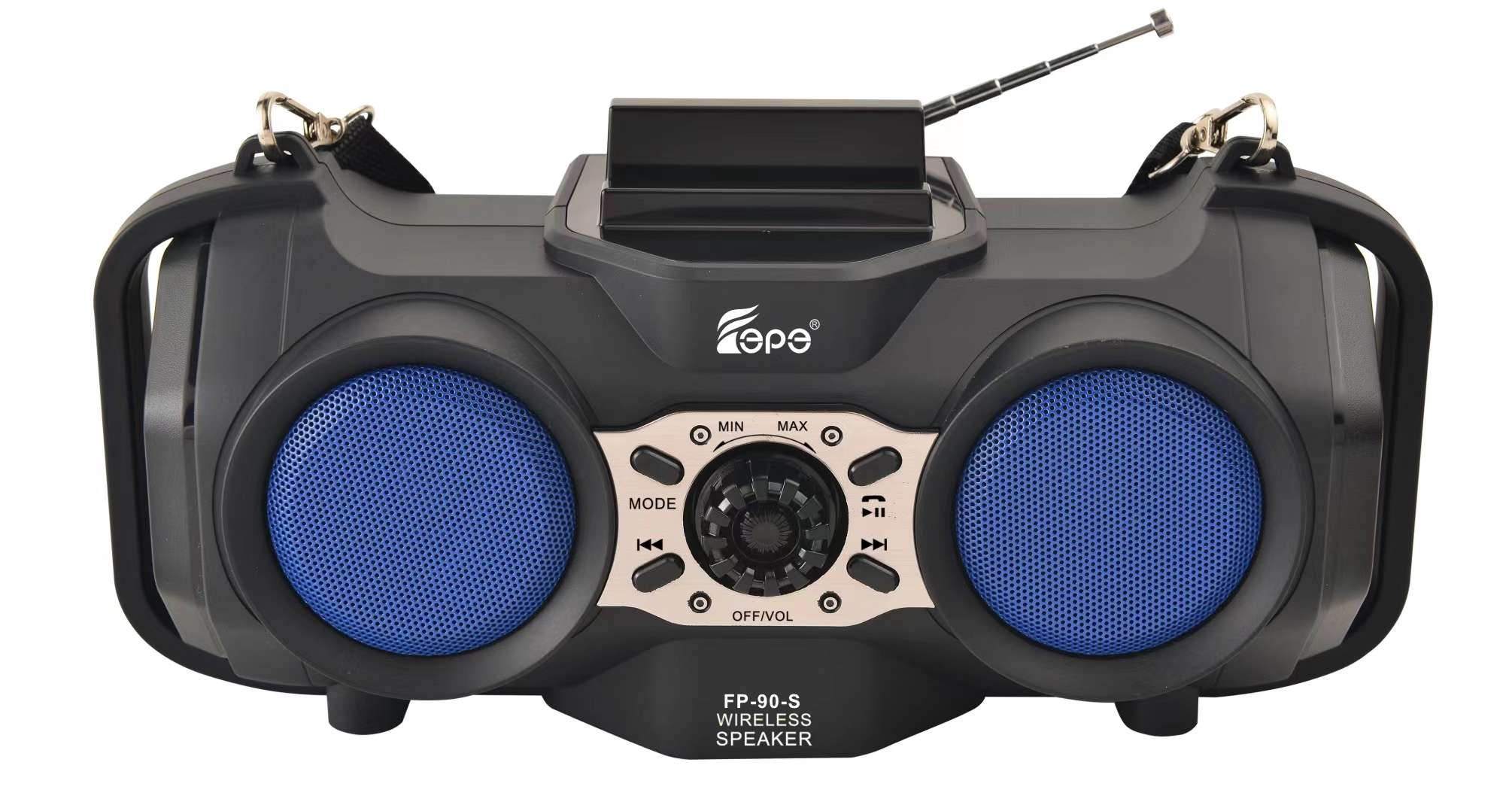 The ∪SB radio comes with two rechargeable batteries for Bluetooth undefined