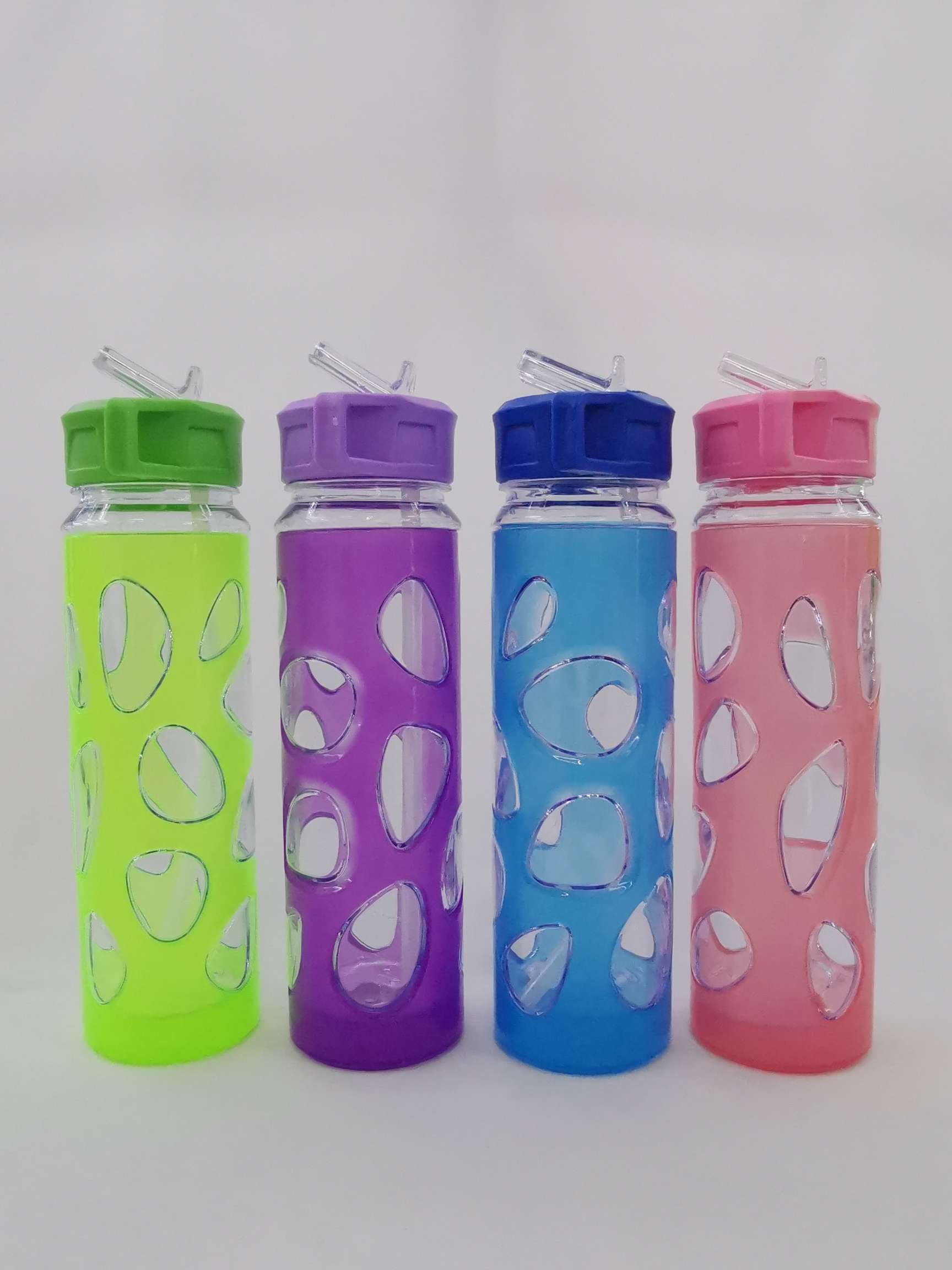 Wholesale supply of creative outdoor space plastic cups for both men and women, portable hand-held sports travel cold water cups detail image 1