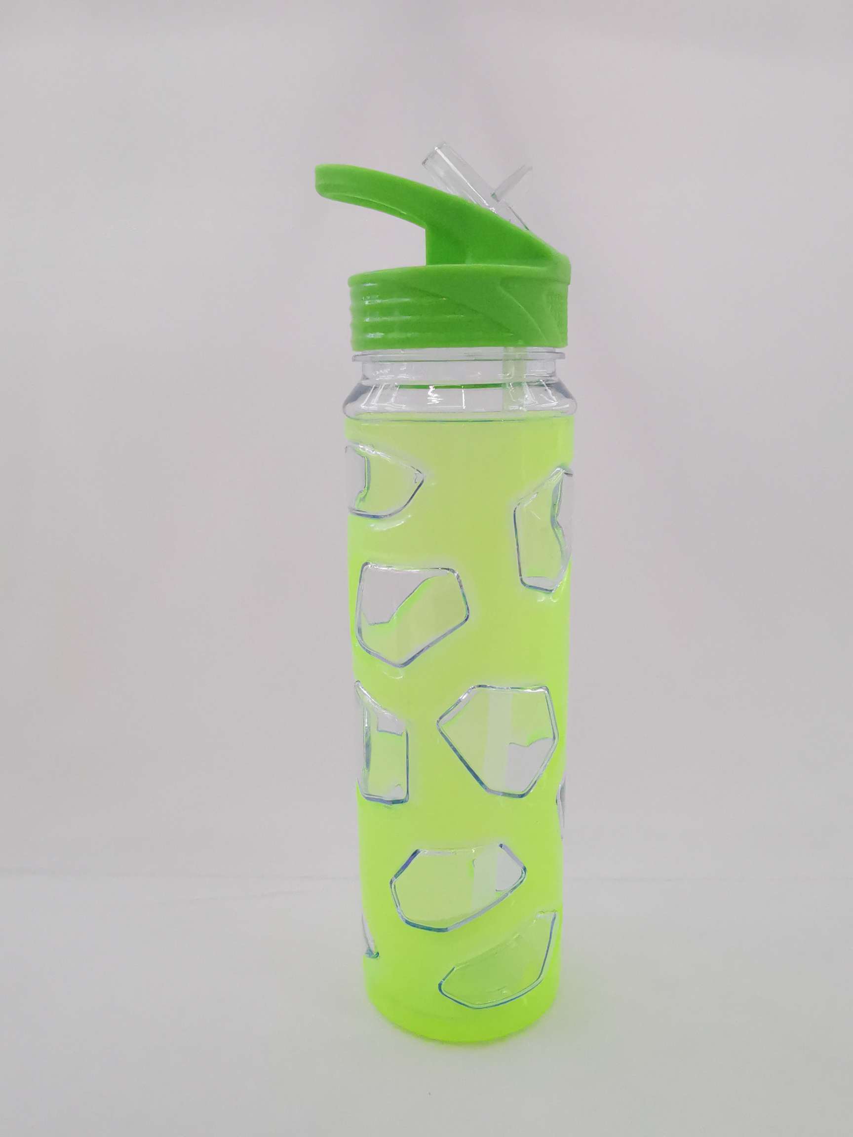 Creative outdoor universal space plastic cups for men and women, portable hand-held sports travel cold water cups, factory direct sales Specification image