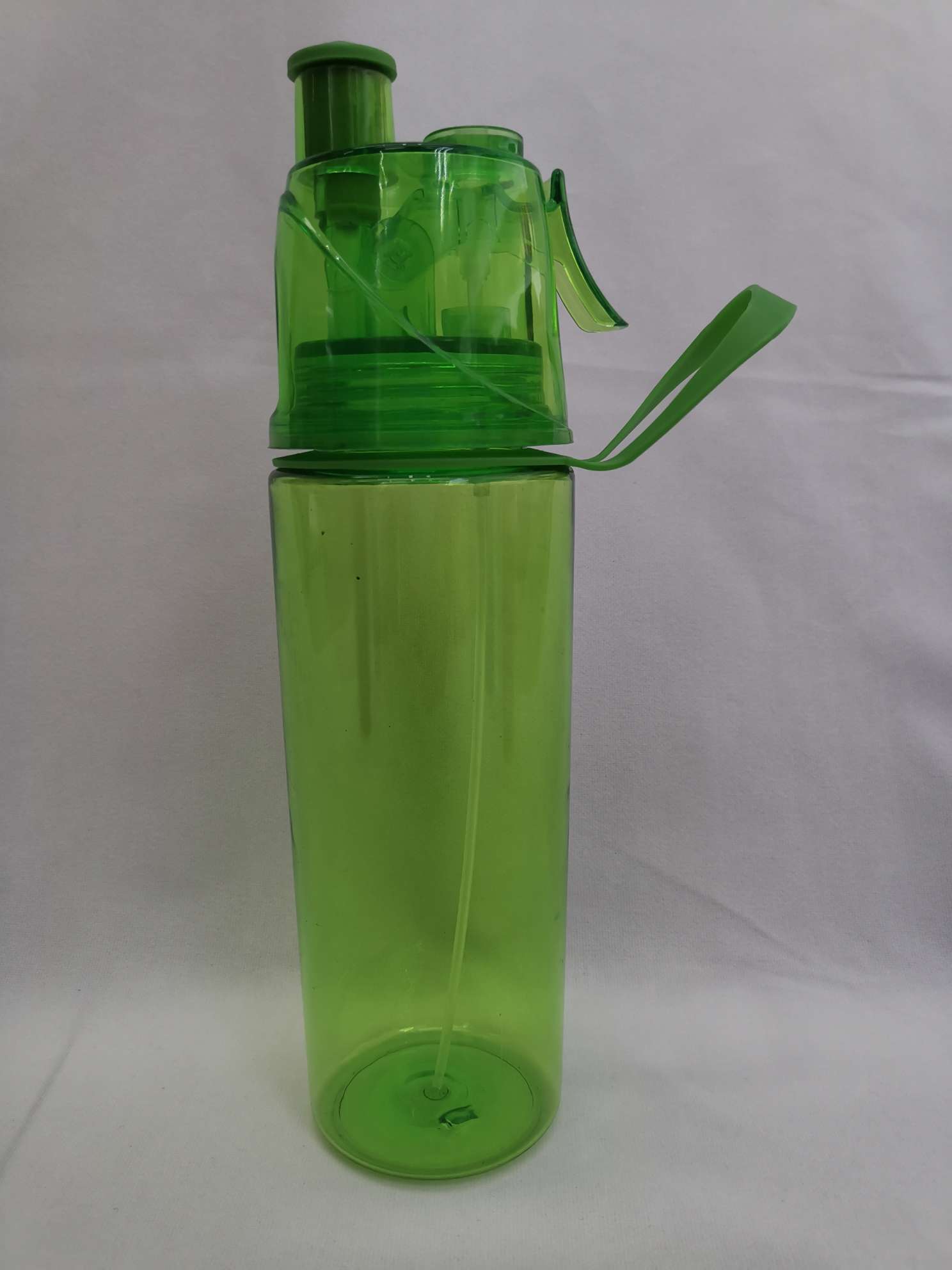 Creative plastic cups, outdoor sports and fitness spray cups, children's water cups, factory direct sales Specification image