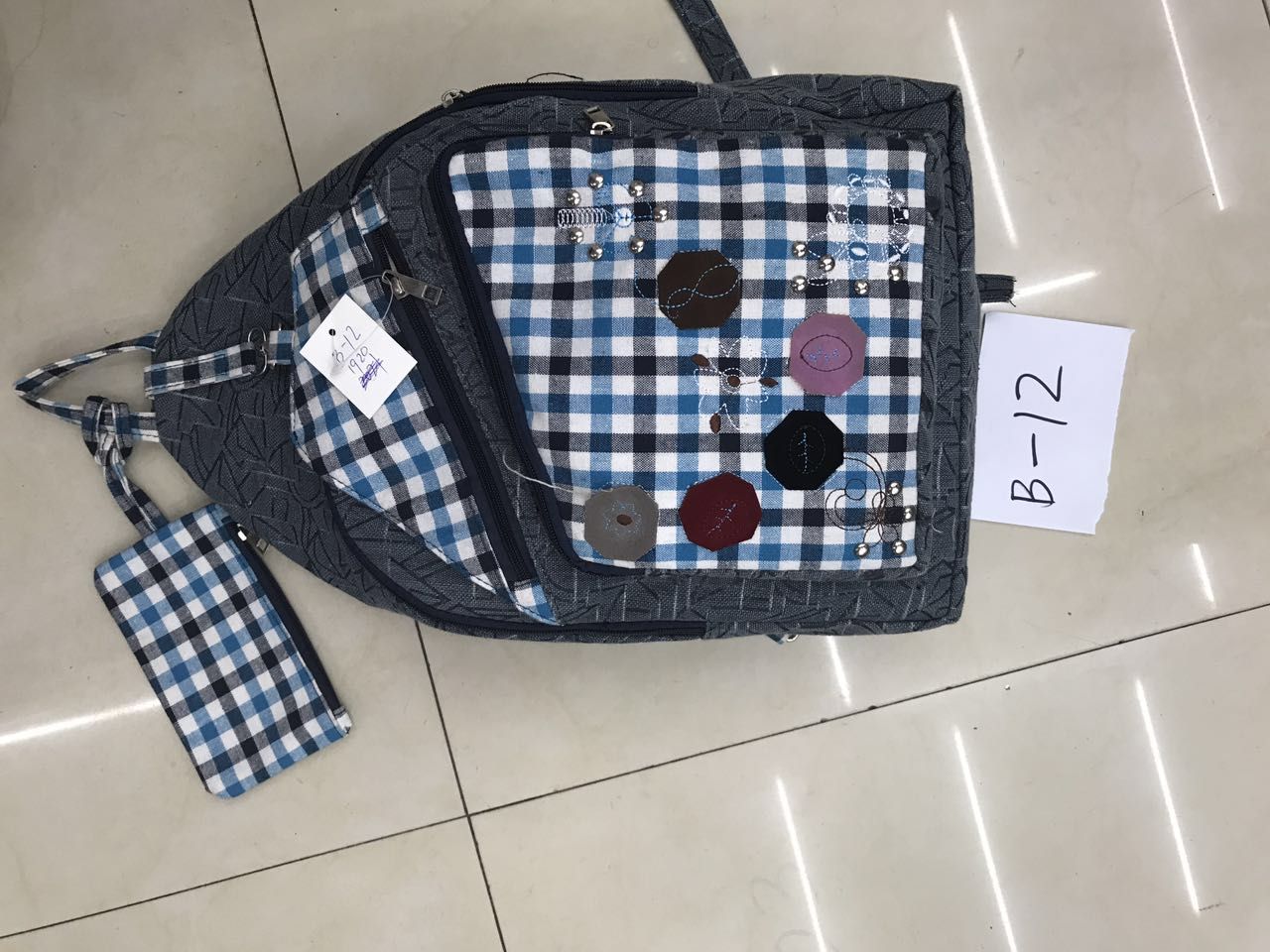 单肩背包产品图