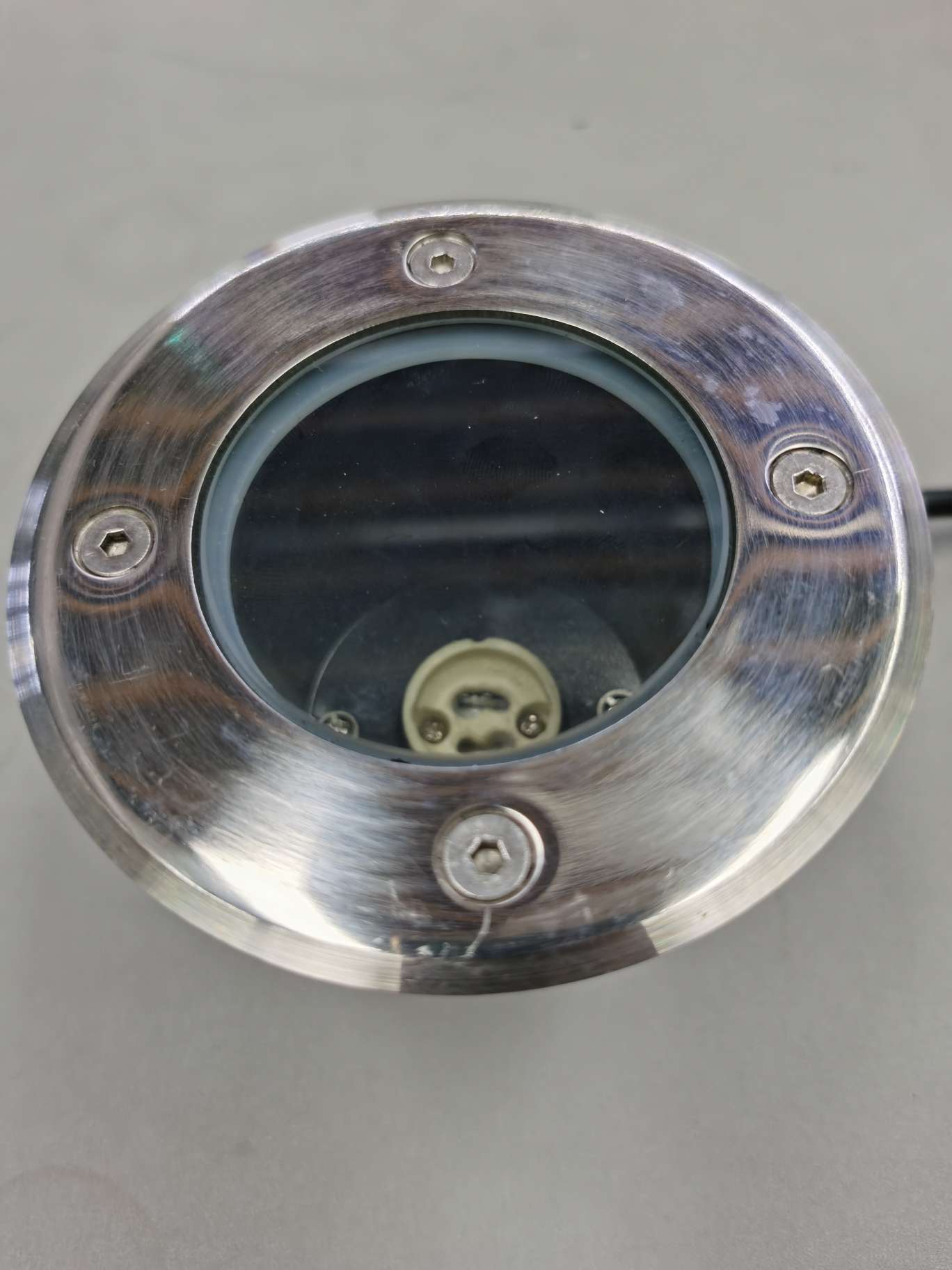 The ground lamp is 120mm round