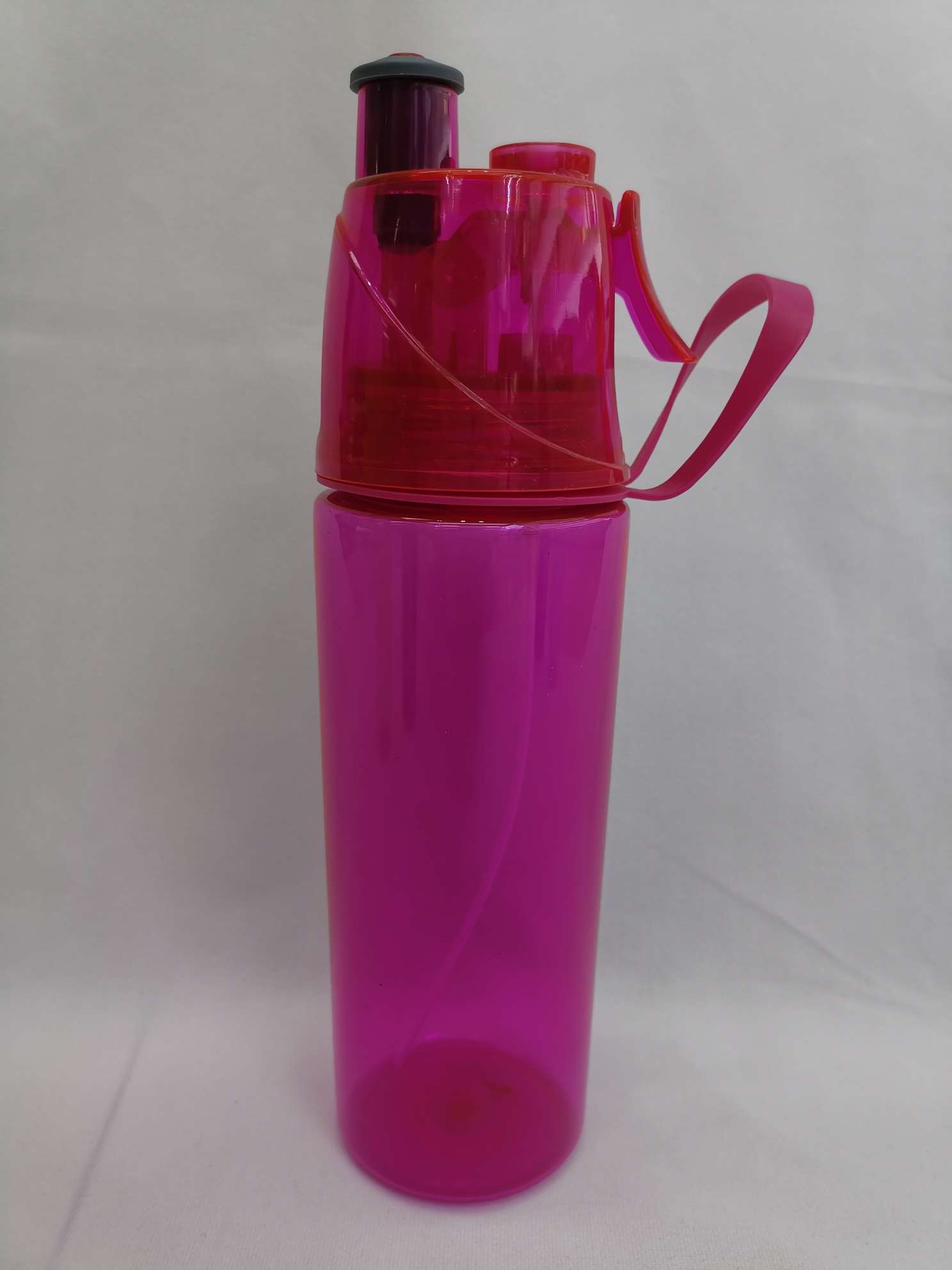 Creative plastic cups, outdoor sports and fitness spray cups, children's water cups, factory direct sales Item Picture