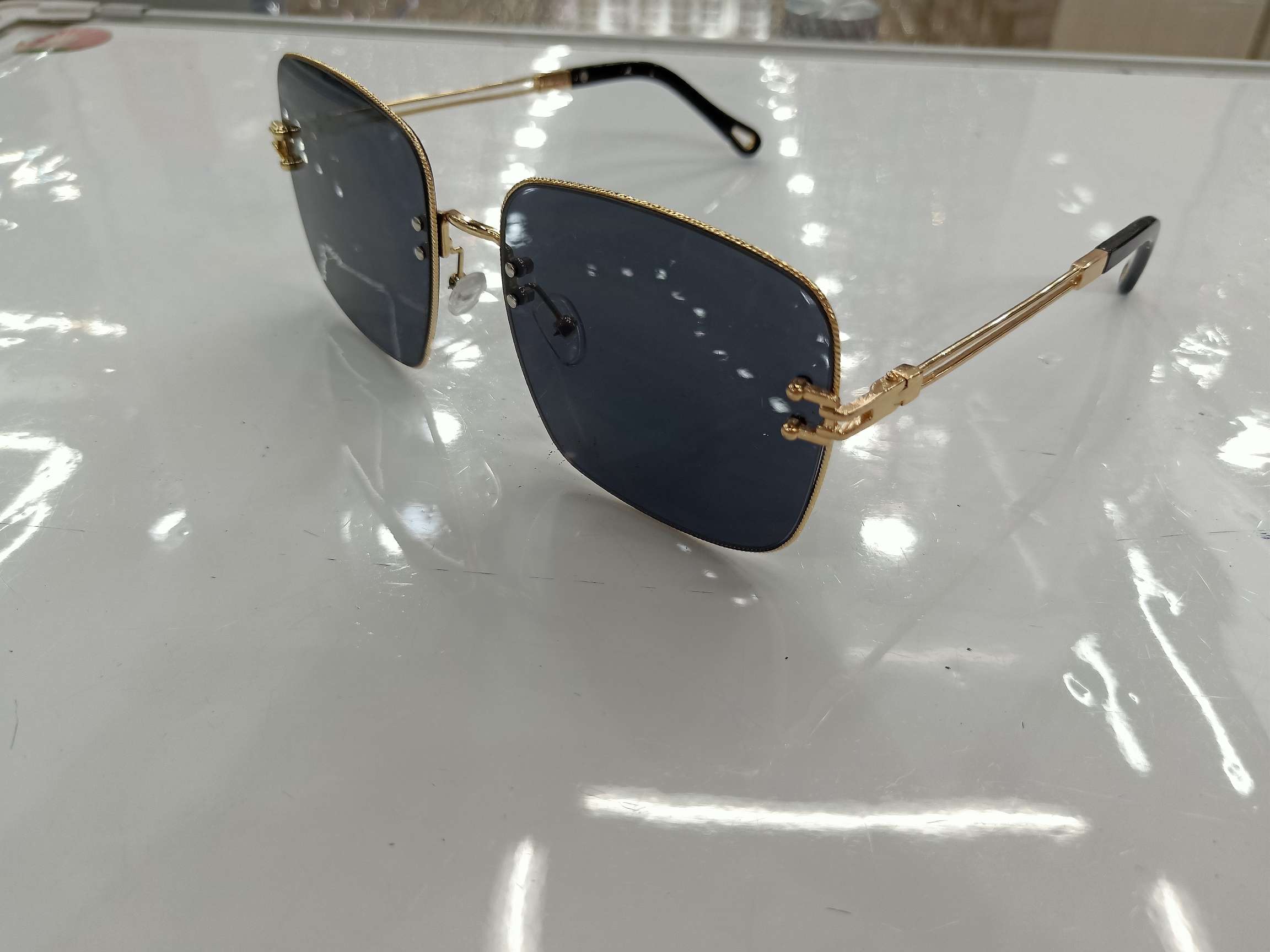 2020 New Korean version metal square frame sunglasses, large frame personality, Internet celebrity star style Aviator sunglasses, women's glasses 18026 detail image 1