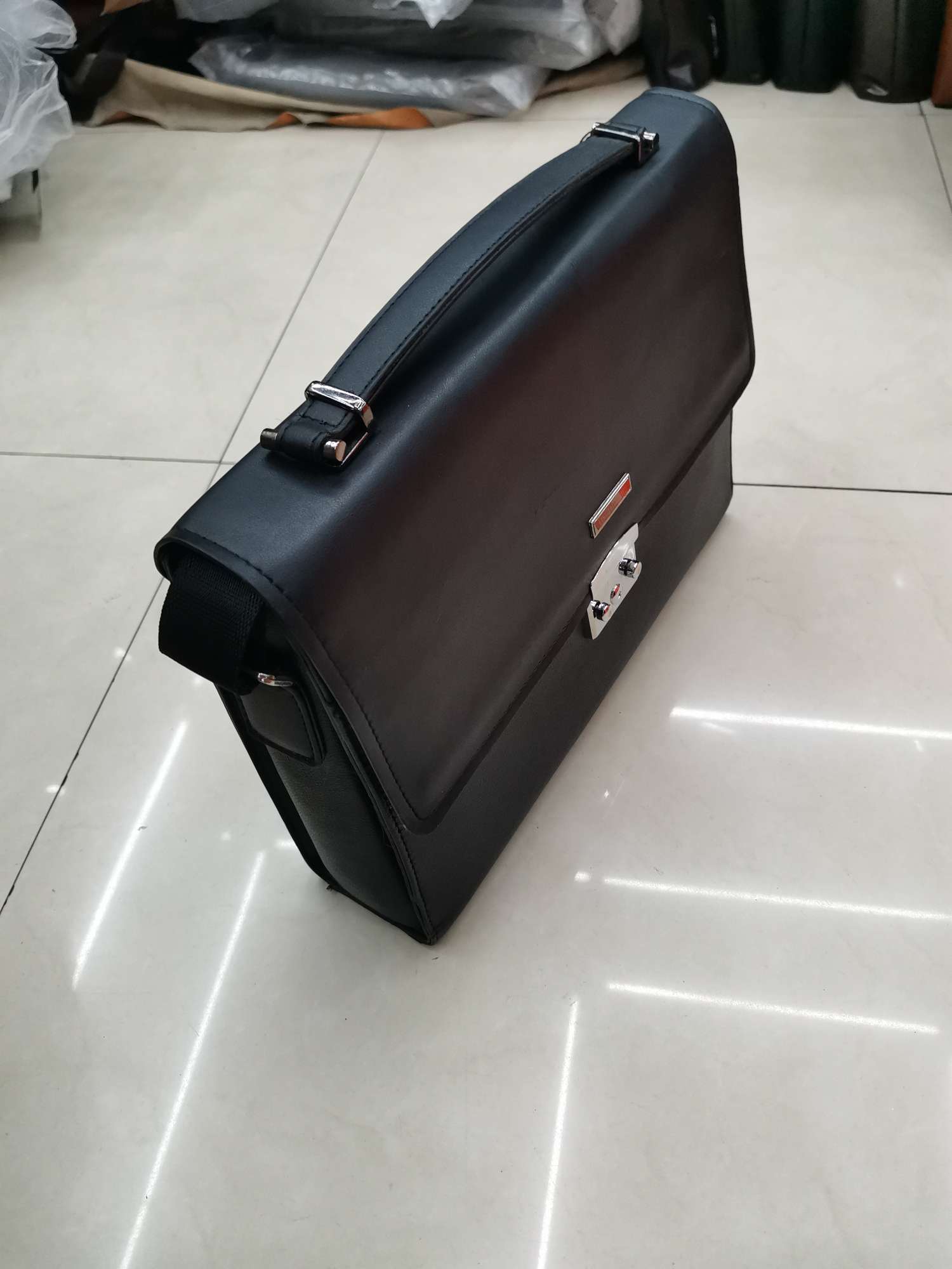 8072# Portable, single backpack details Picture