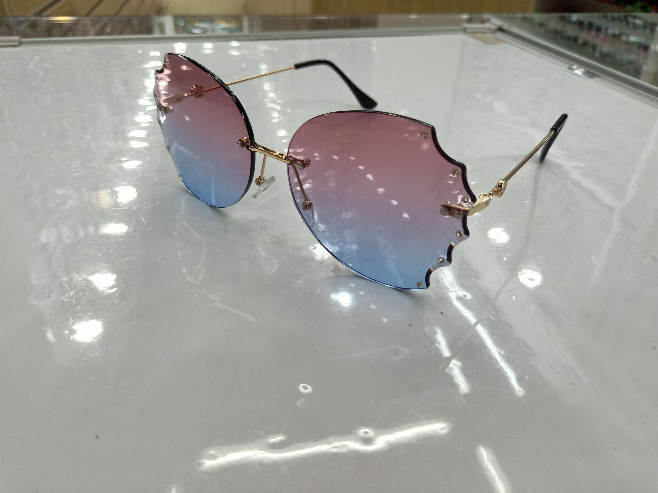 New Korean-style UV radiation protection sunglasses, frameless water diamond sunglasses for women, a little luxury on Instagram Specification image