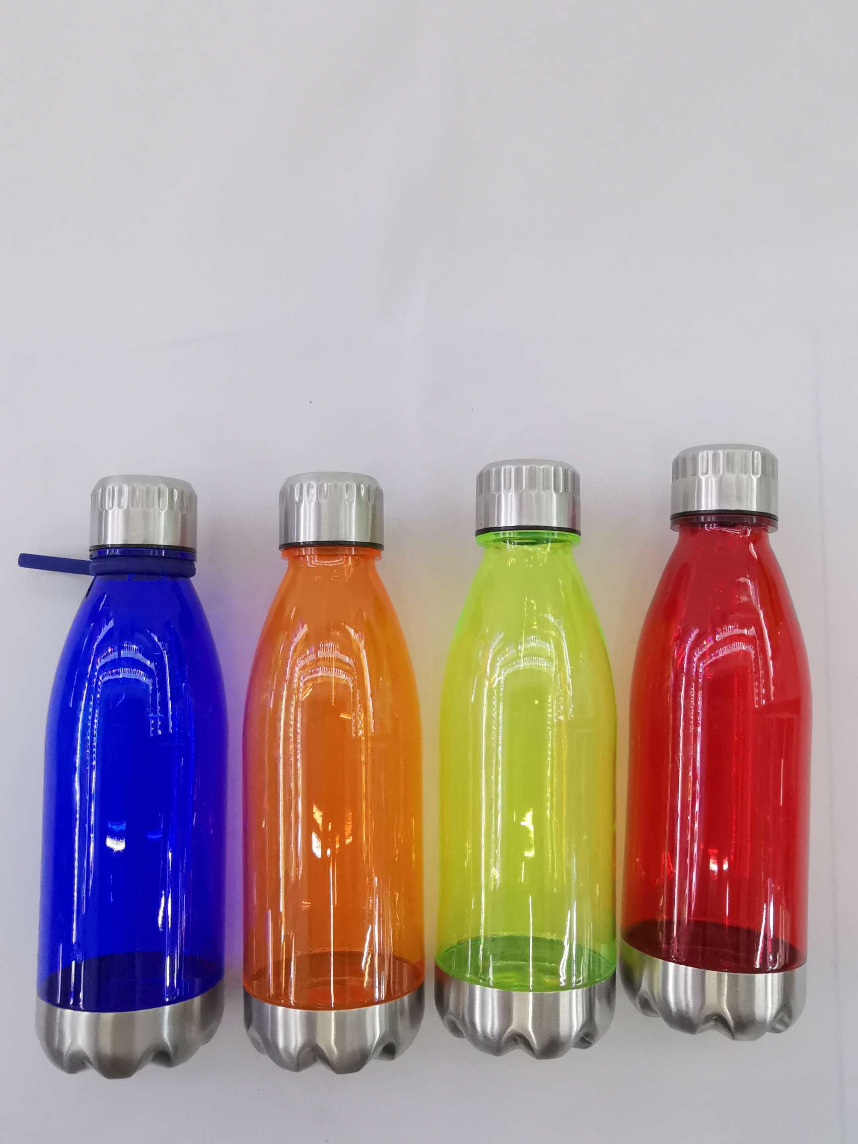 Factory direct sales of stainless steel cap sports water cups, creative plastic cola bottles, outdoor portable couple water cups, customized undefined