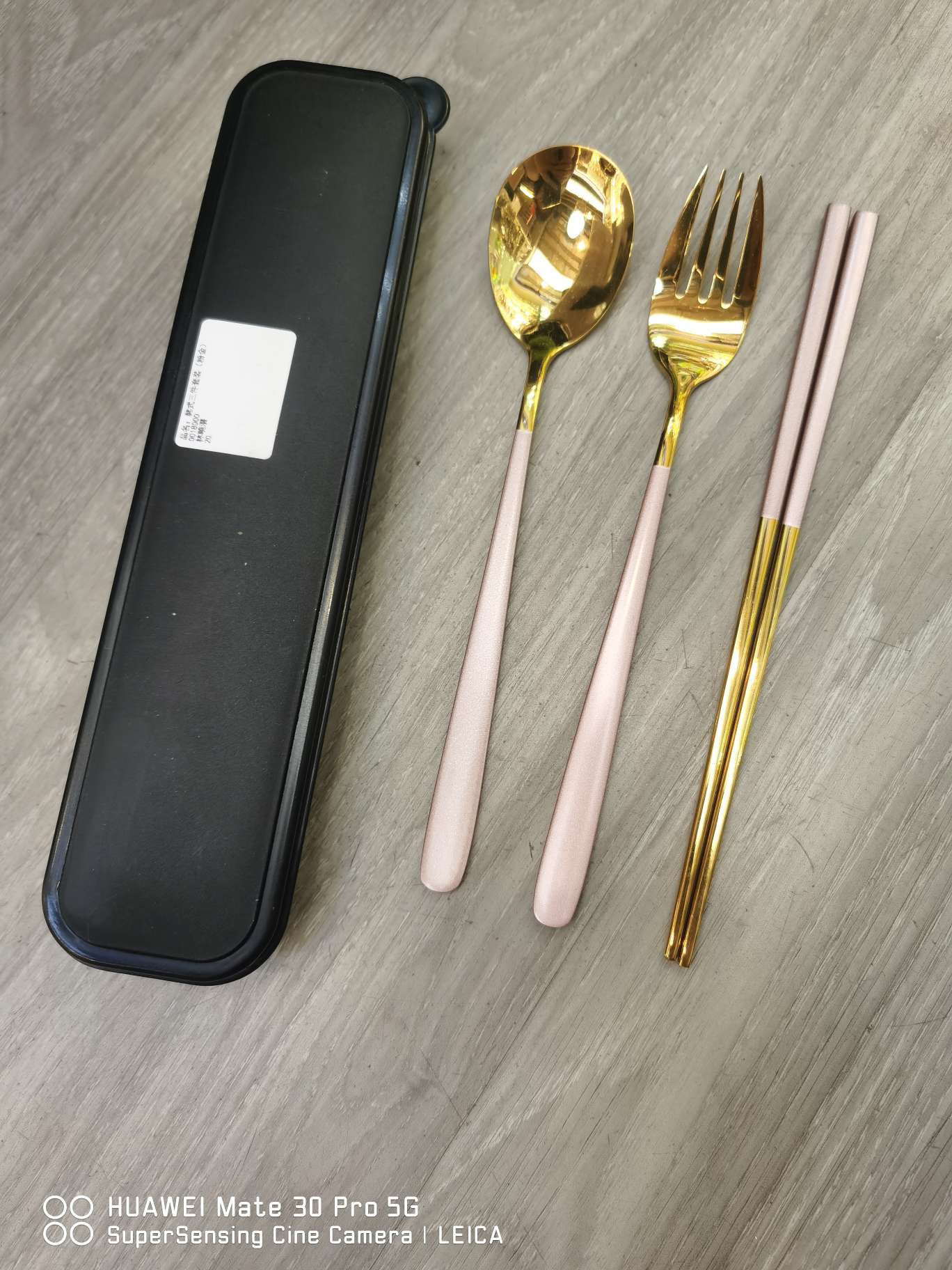 A three-piece set of Korean spoons, forks and chopsticks details Picture