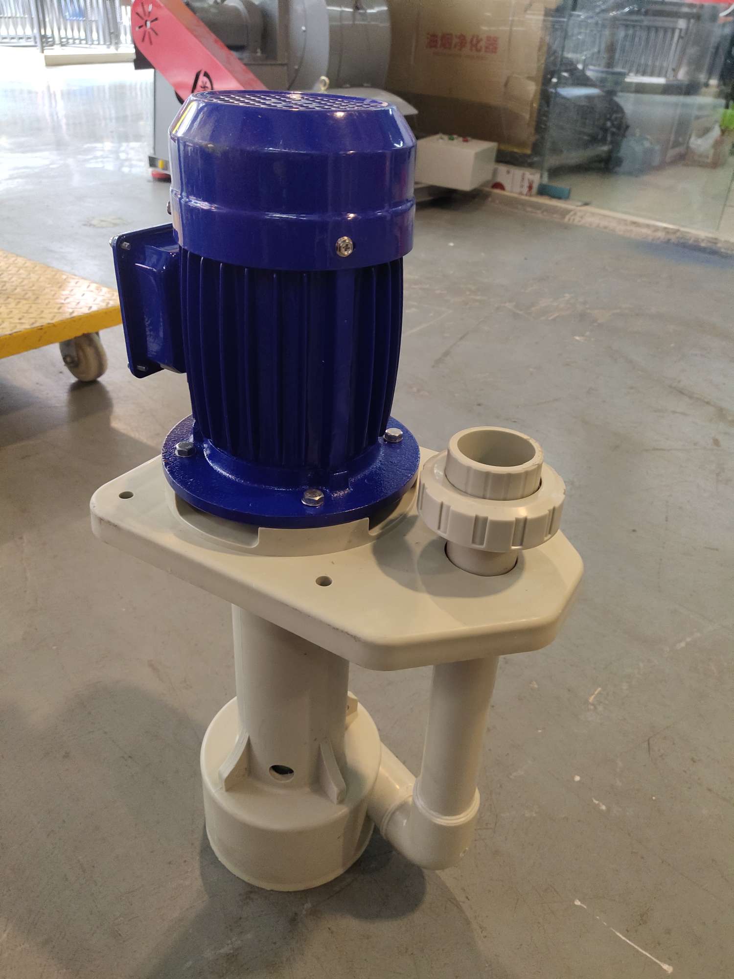 1.5-kilowatt vertical corrosion-resistant pump Item Picture