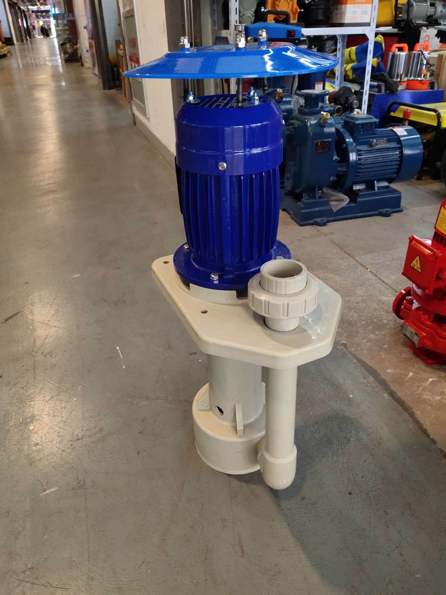 1.5-kilowatt vertical corrosion-resistant pump