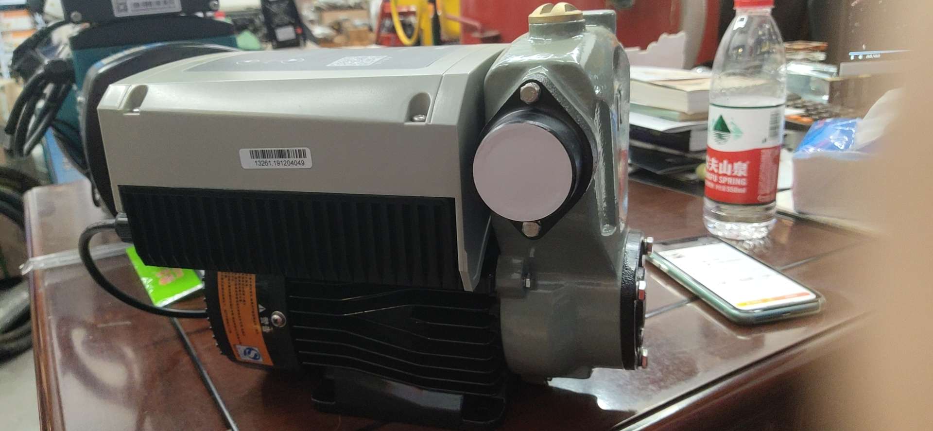 Hitachi 800-watt variable frequency constant pressure electric pump Item Picture