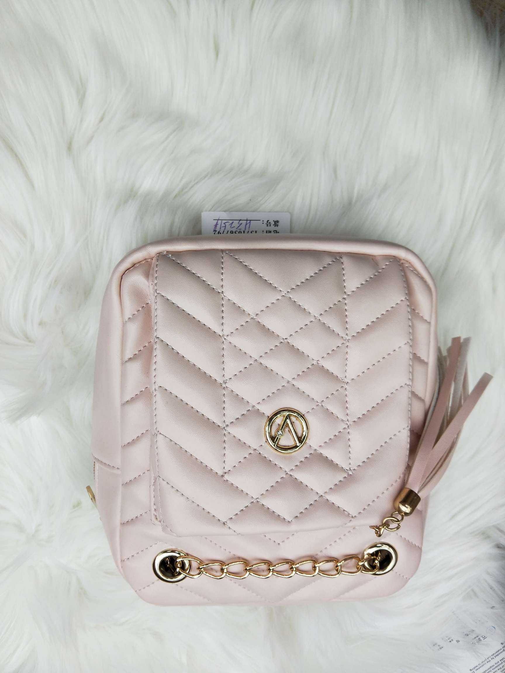 Fashion female bag thumbnail