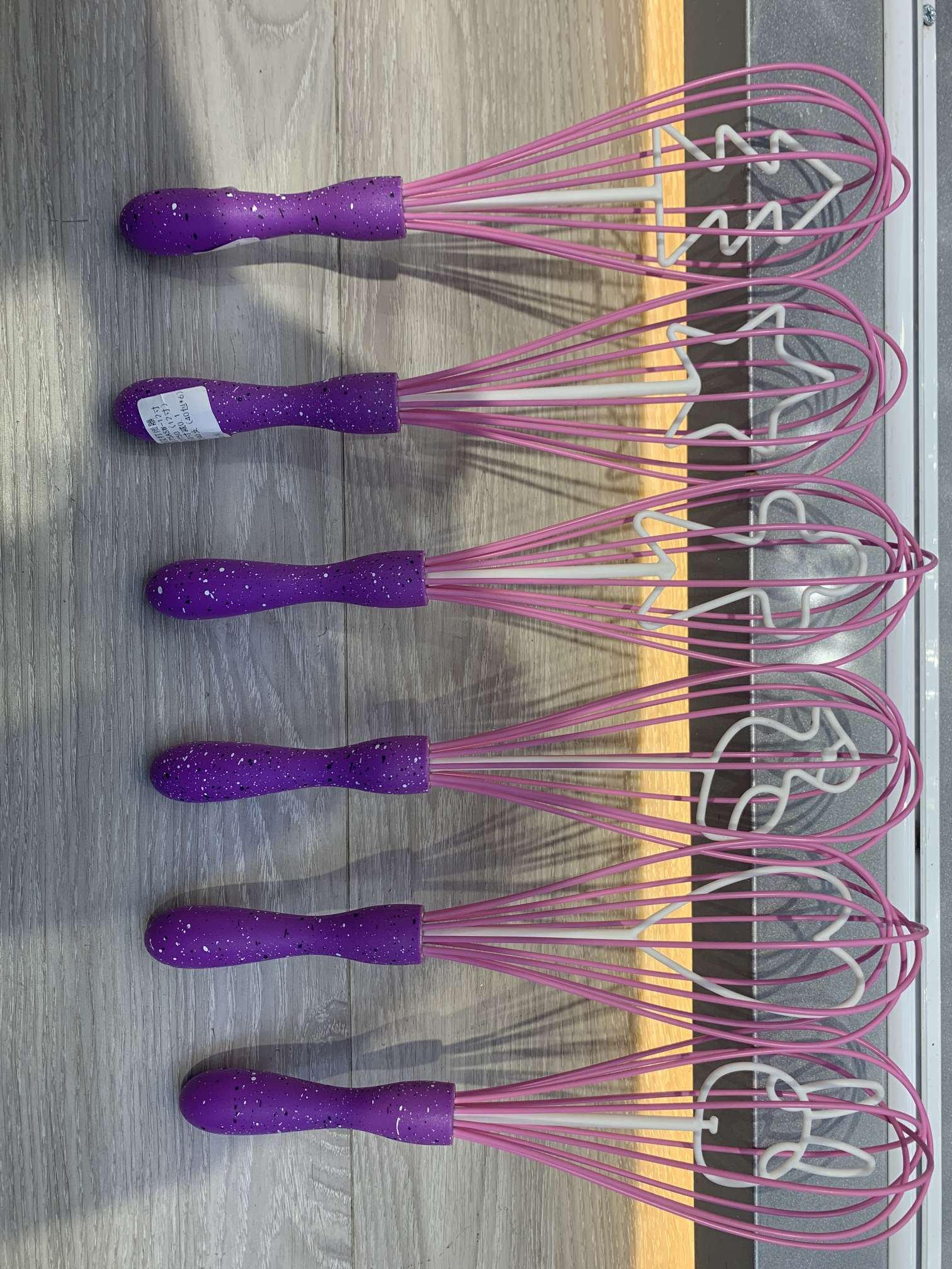 塑柄撒点硅胶打蛋器