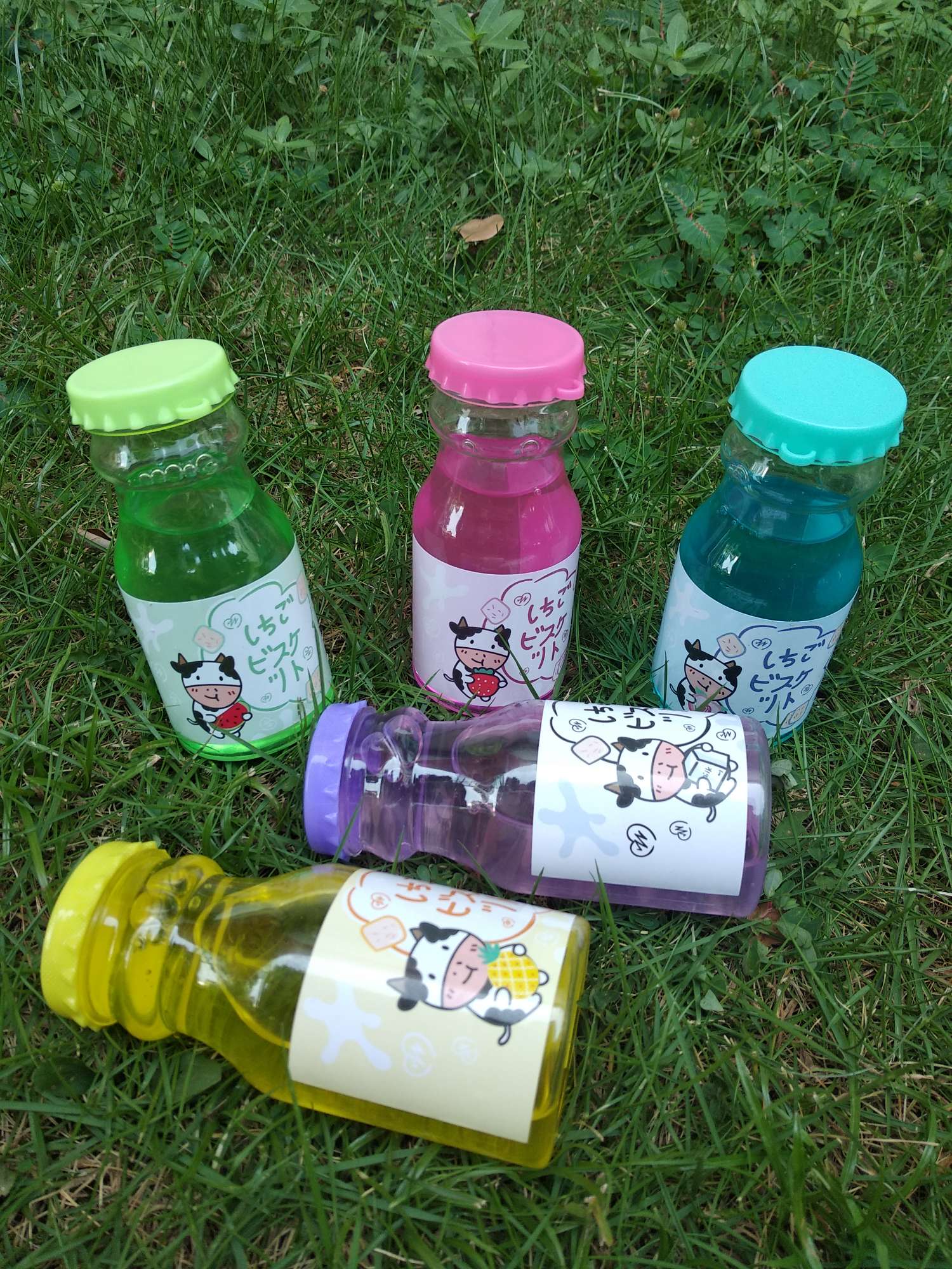 奶牛高透假水产品图