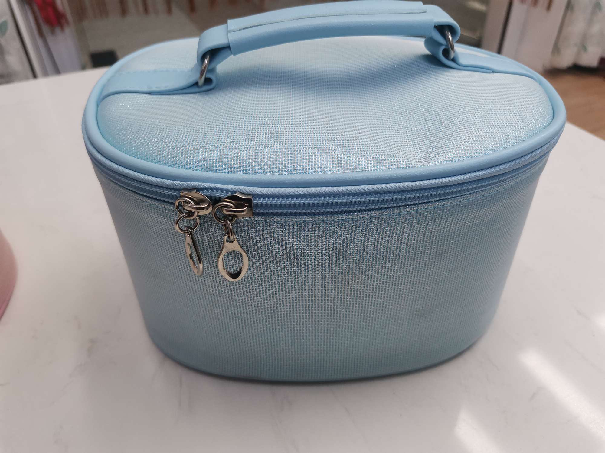 Cosmetic Case details Picture