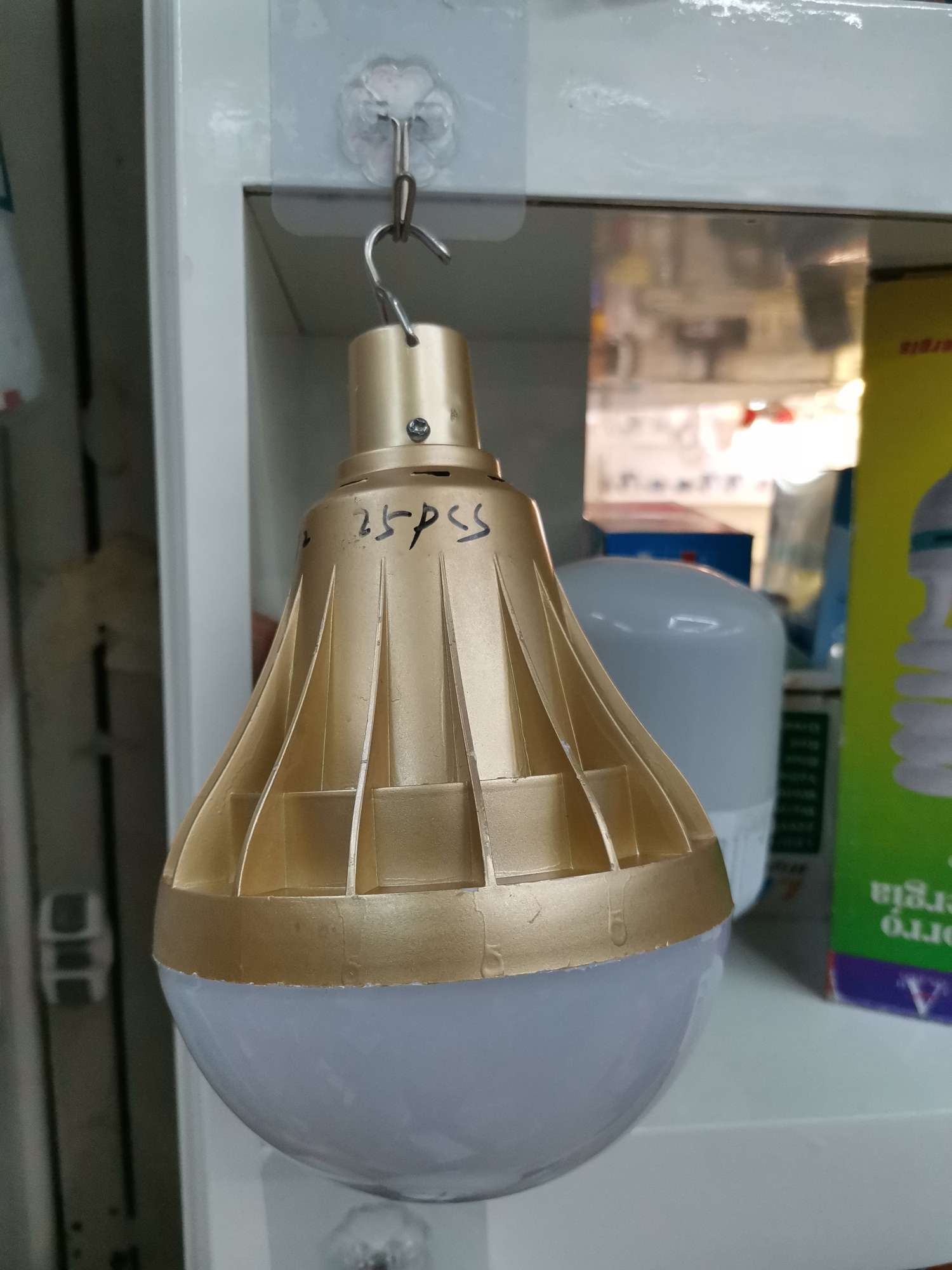 LED充电灯带电池产品图